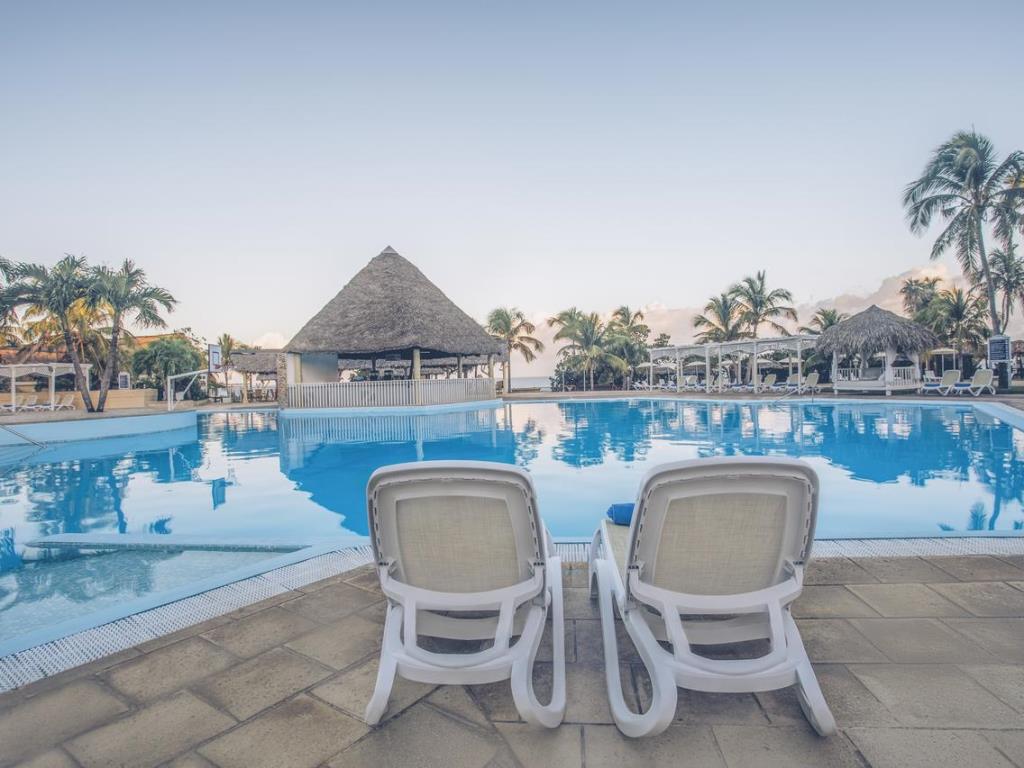 Piscina deschisă