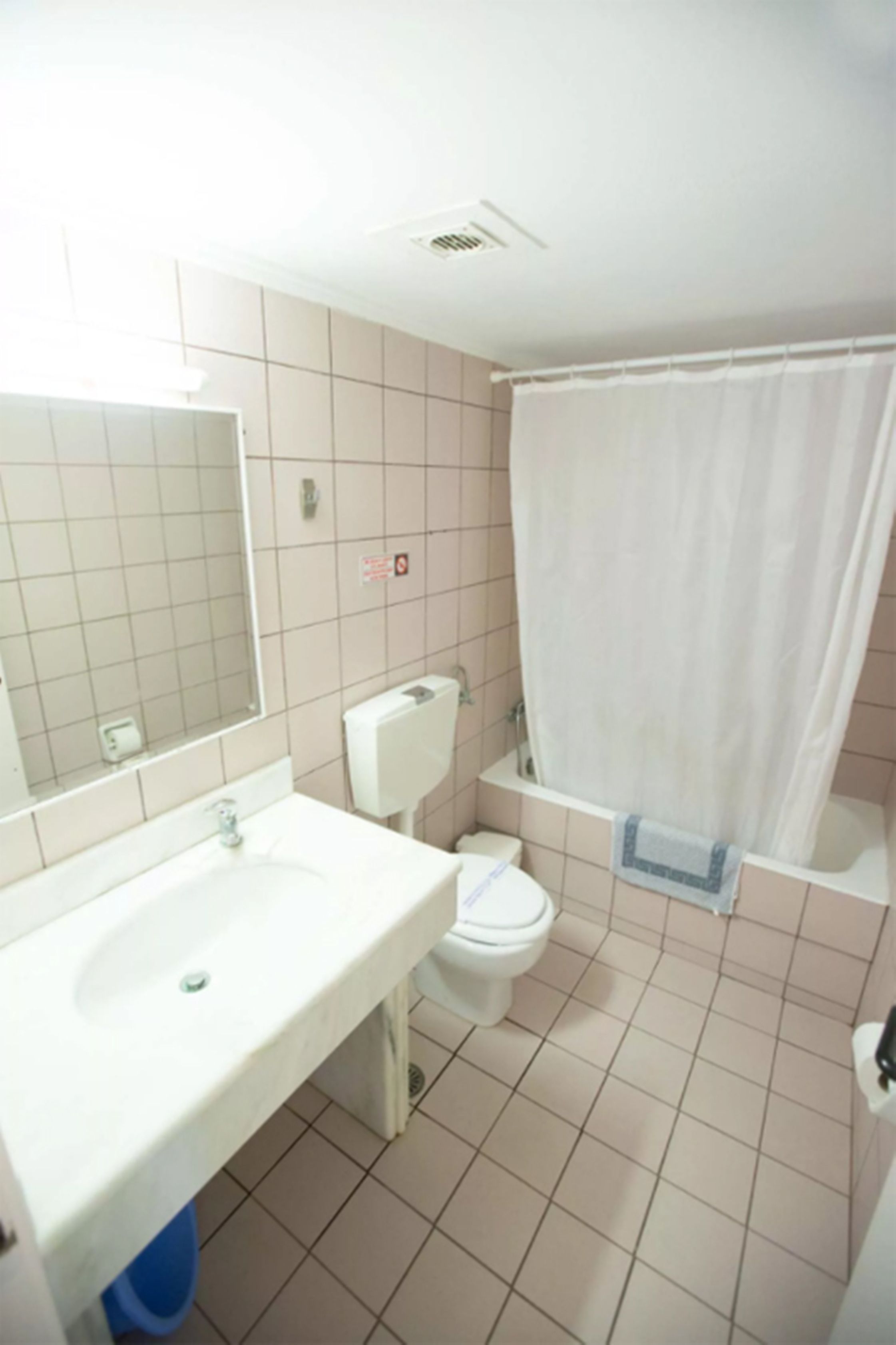 One Bedroom Apartment