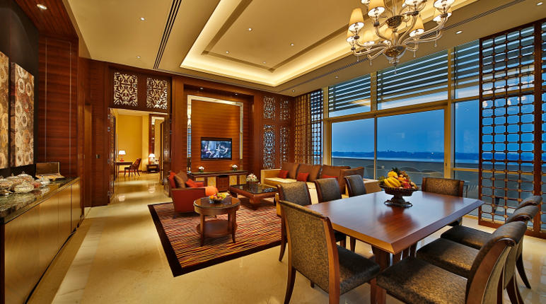 ARBH-new-ext-bedroom-living-room_photogallery.jpg