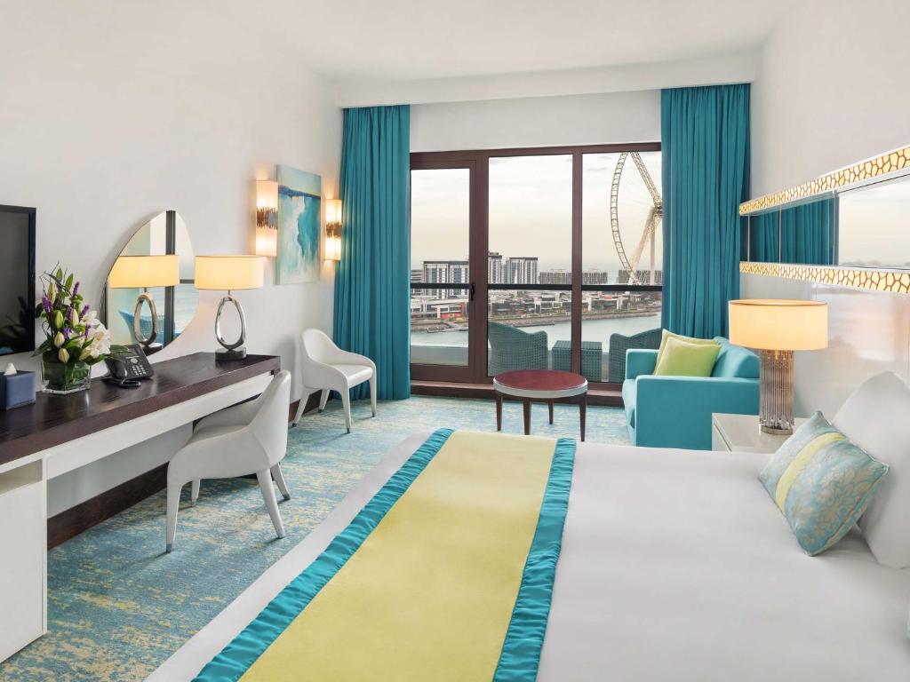 DUBAI EYE SEA VIEW ROOM