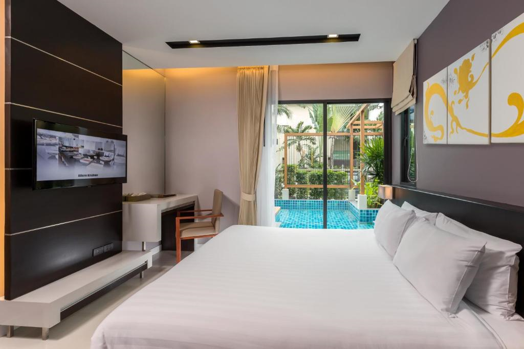 JUNIOR SUITE POOL ACCESS
