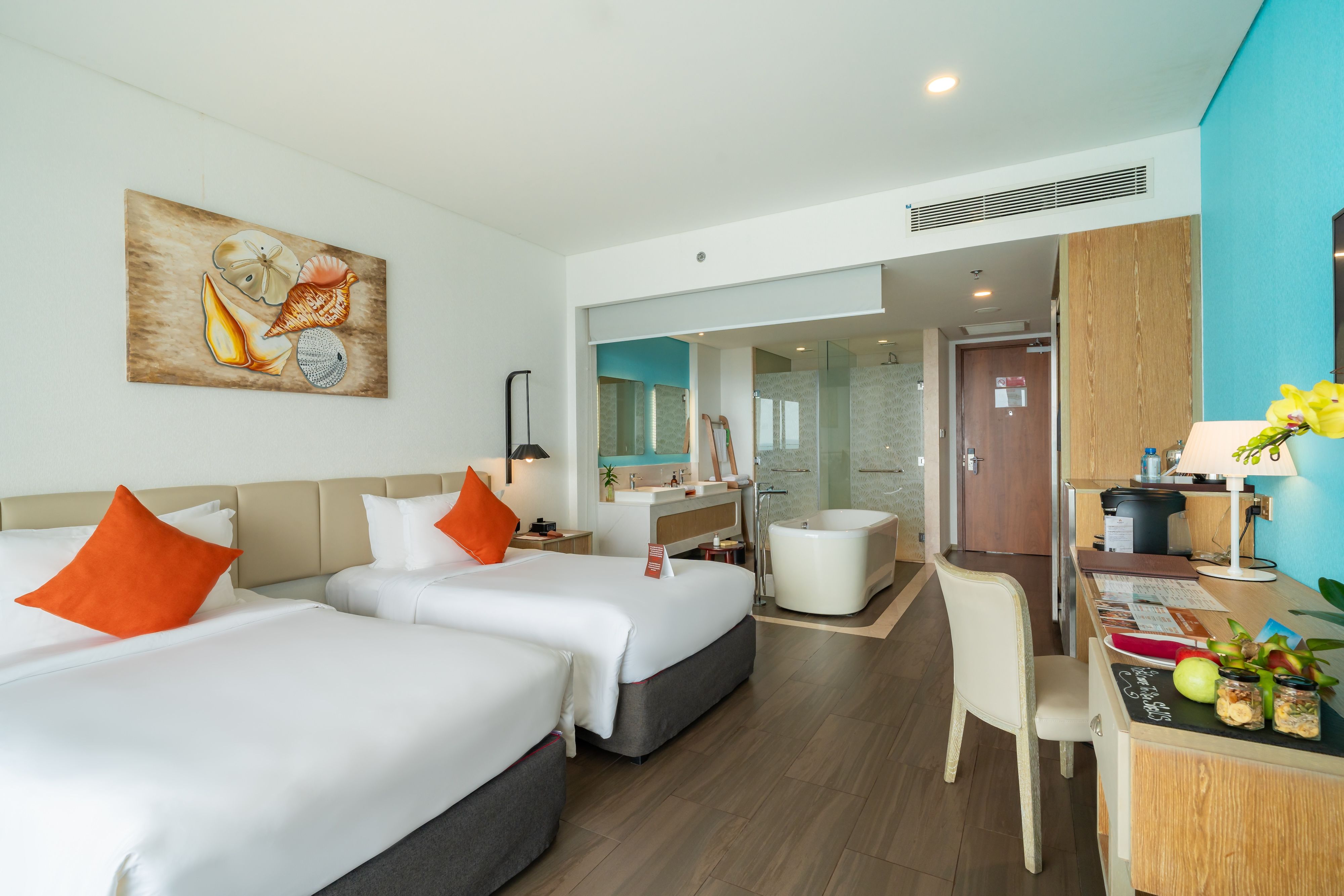 PREMIUM CITYVIEW ROOM BALCONY