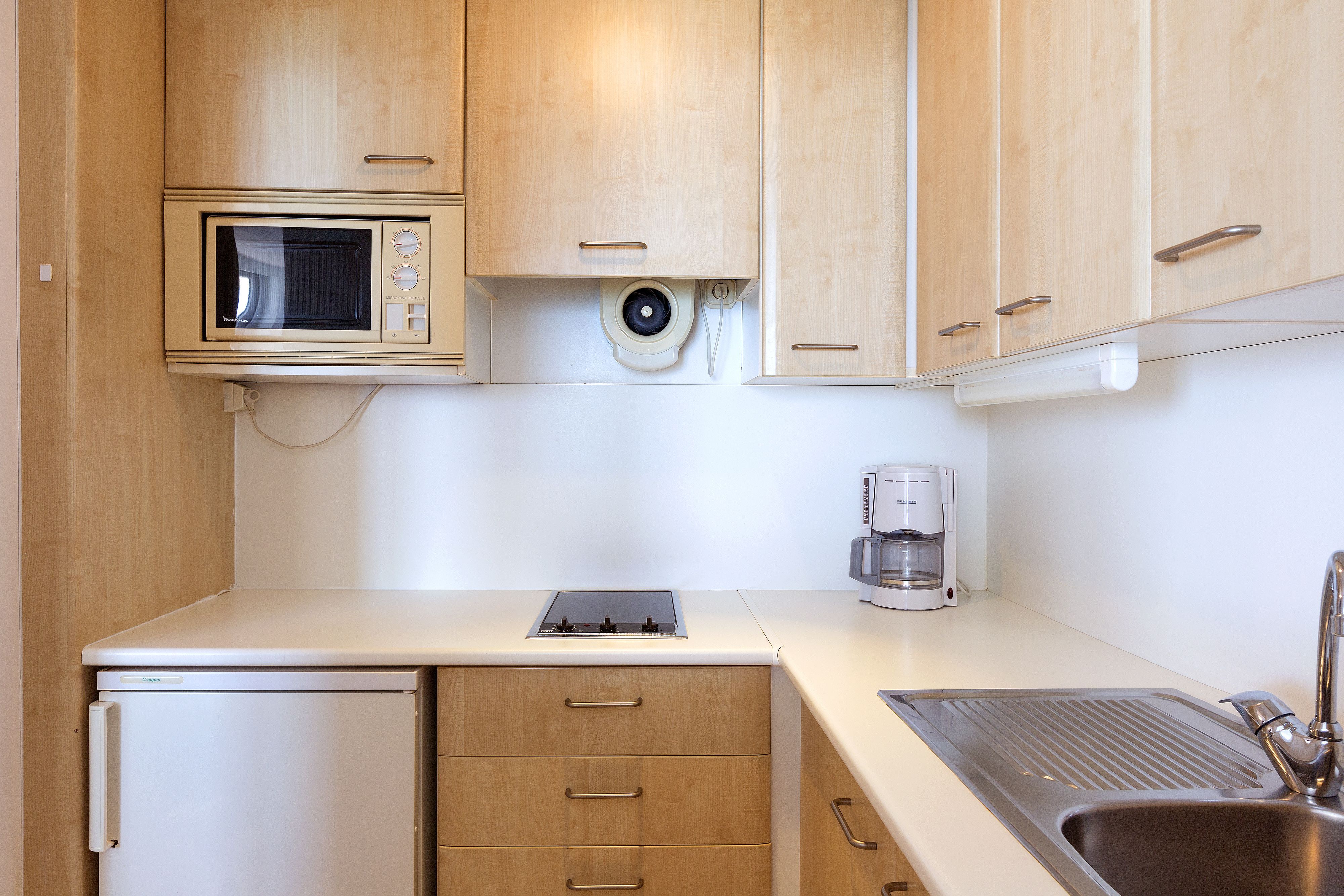 ONE BEDROOM APARTMENT