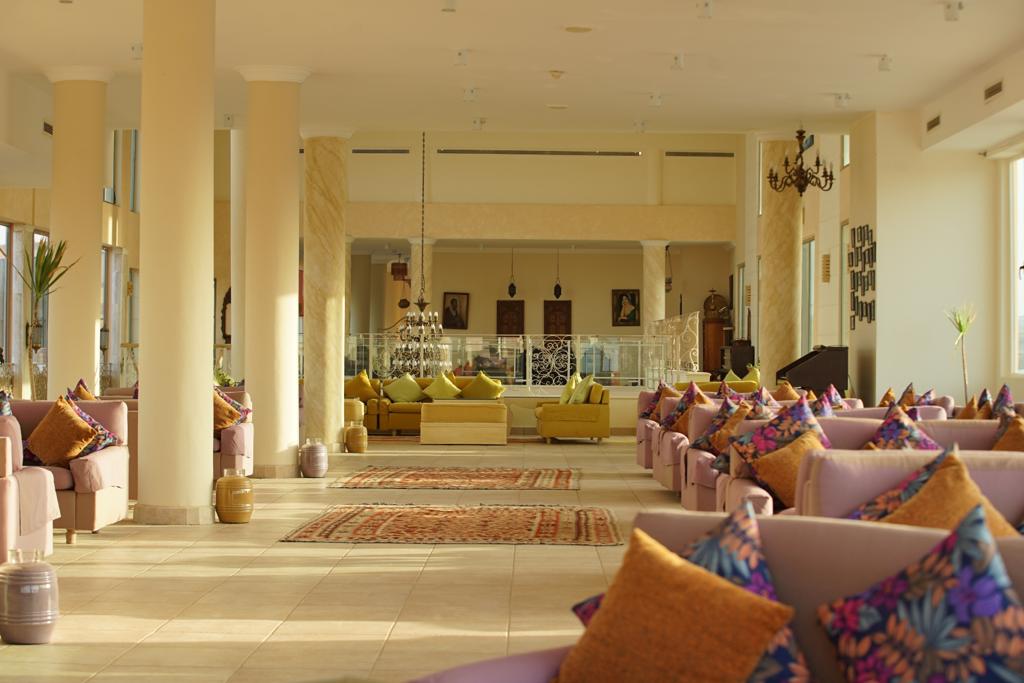 Lobby Bar