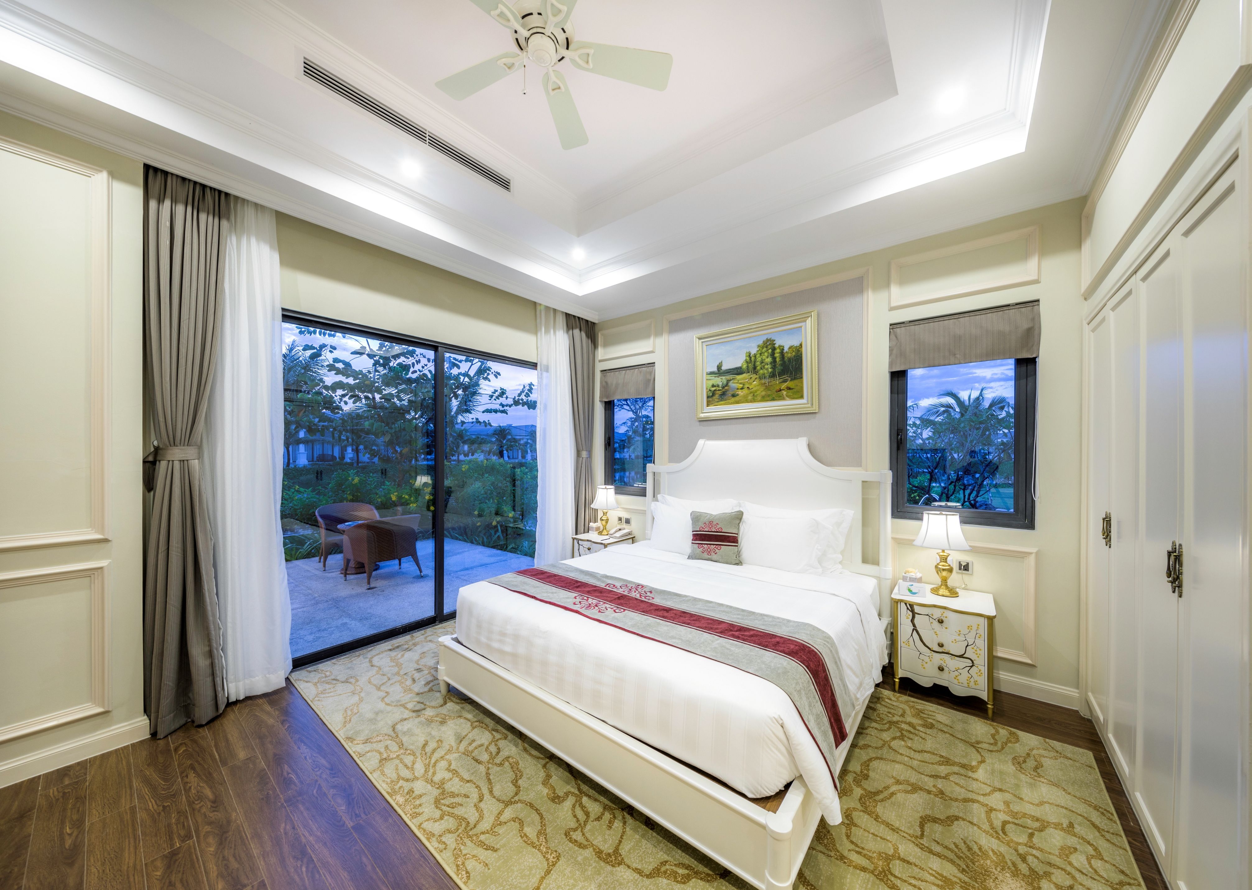 VILLA 4 BEDROOM POOL VIEW (NO EXTRA BED)