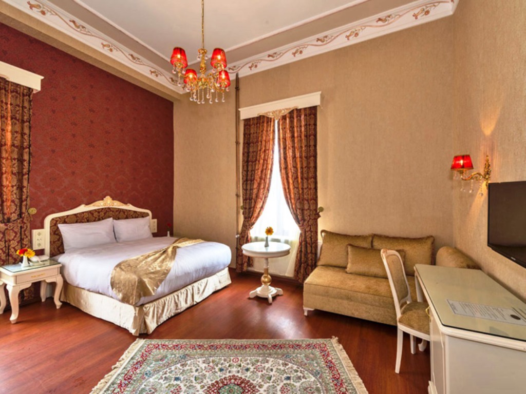 DELUXE ROOM 
