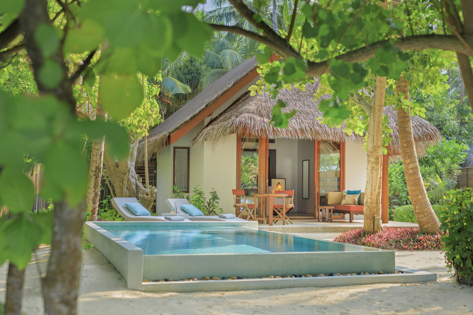 Beachfront Pool Villa