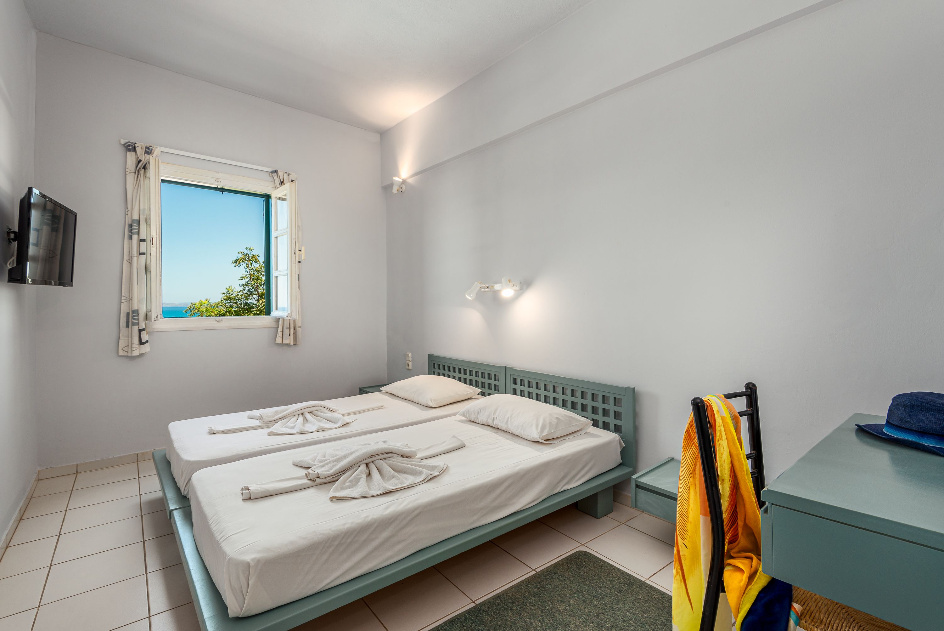 One Bedroom Apartment Sea view 