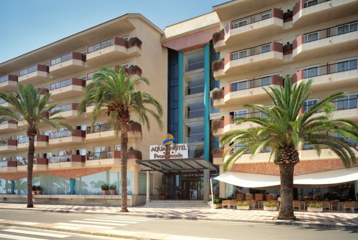 spania_costa_brava_aqua_hotel_promenade_1.jpg