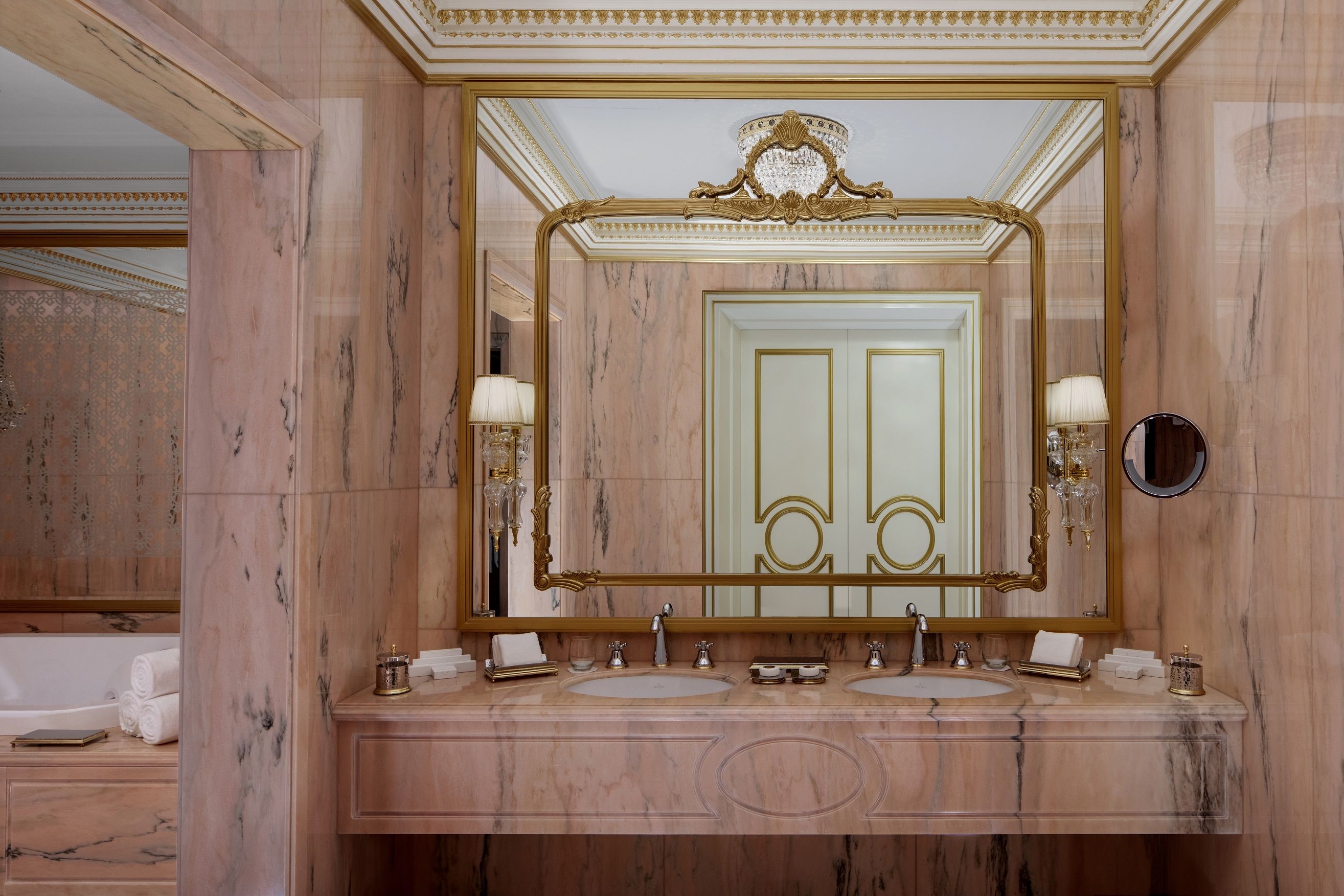 Raffles Presidential Suite