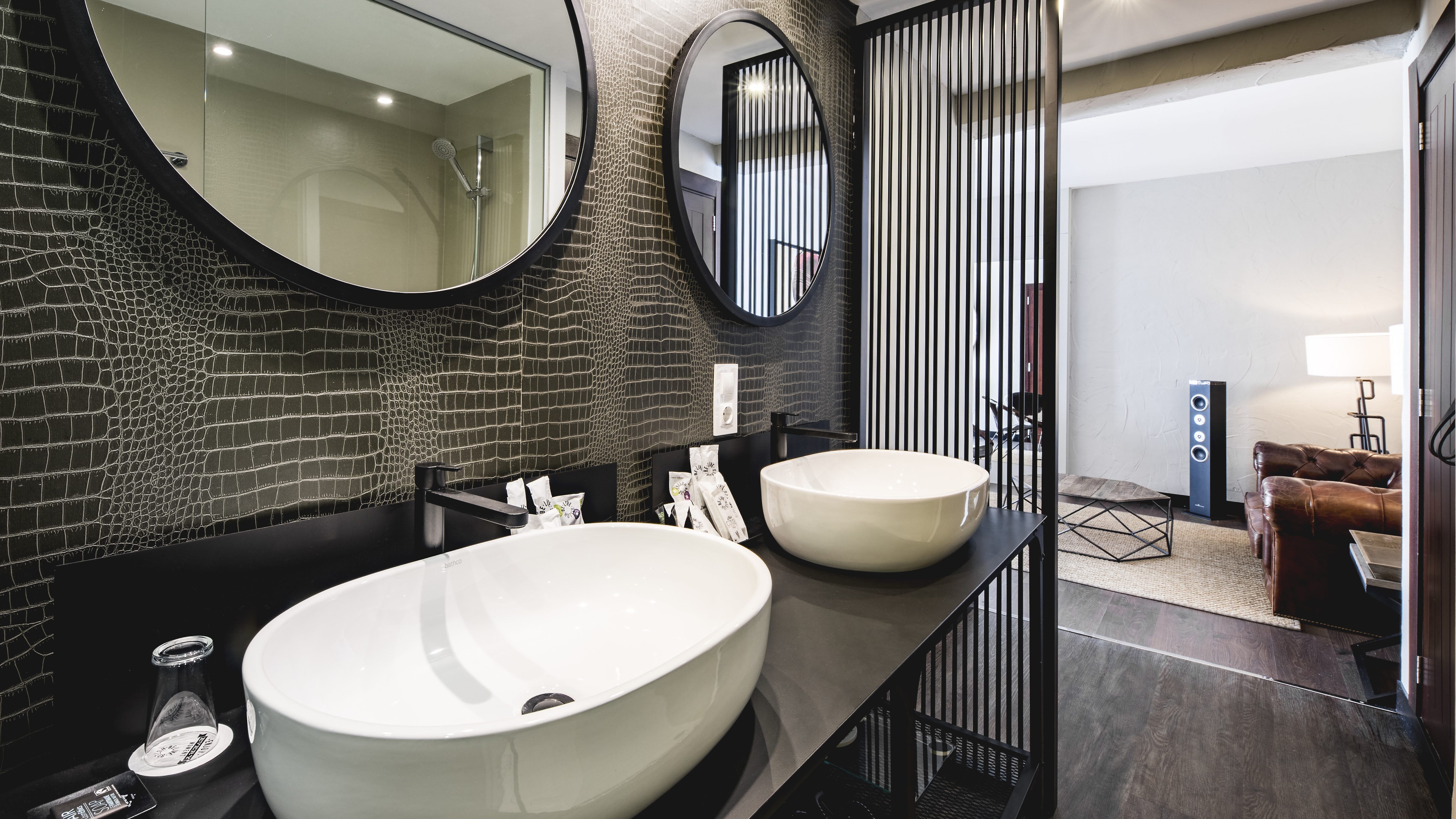 JUNIOR SUITE (BALCONY OR TERRACE)