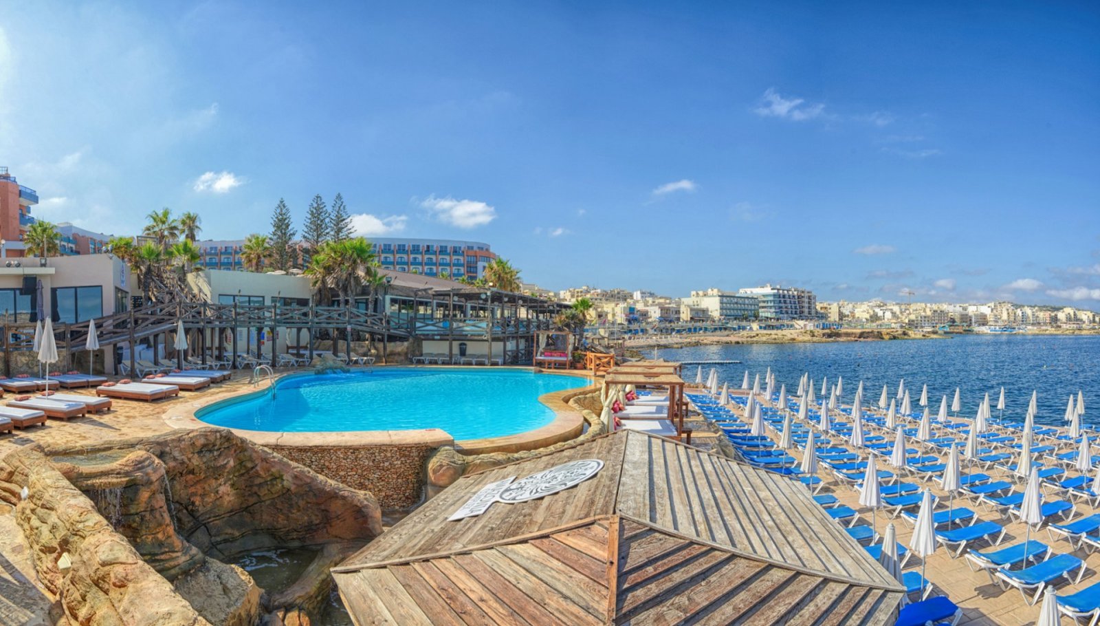 amazonia_beach_lido_dolmen_resort_hotel_malta_original.jpg