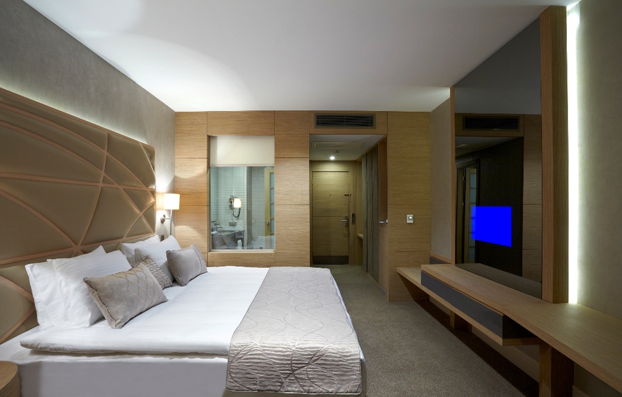 DOUBLE PARTIAL SEA VIEW