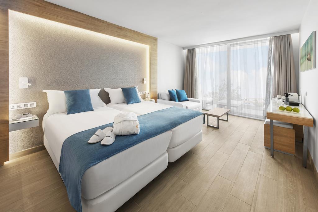 DOUBLE FAMILY APOLO FRONT SEA VIEW TERRACE
