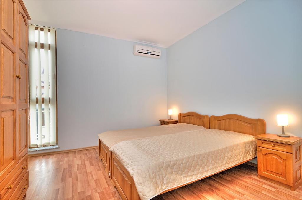 2 Bedroom Standard Apartment (Balcony)