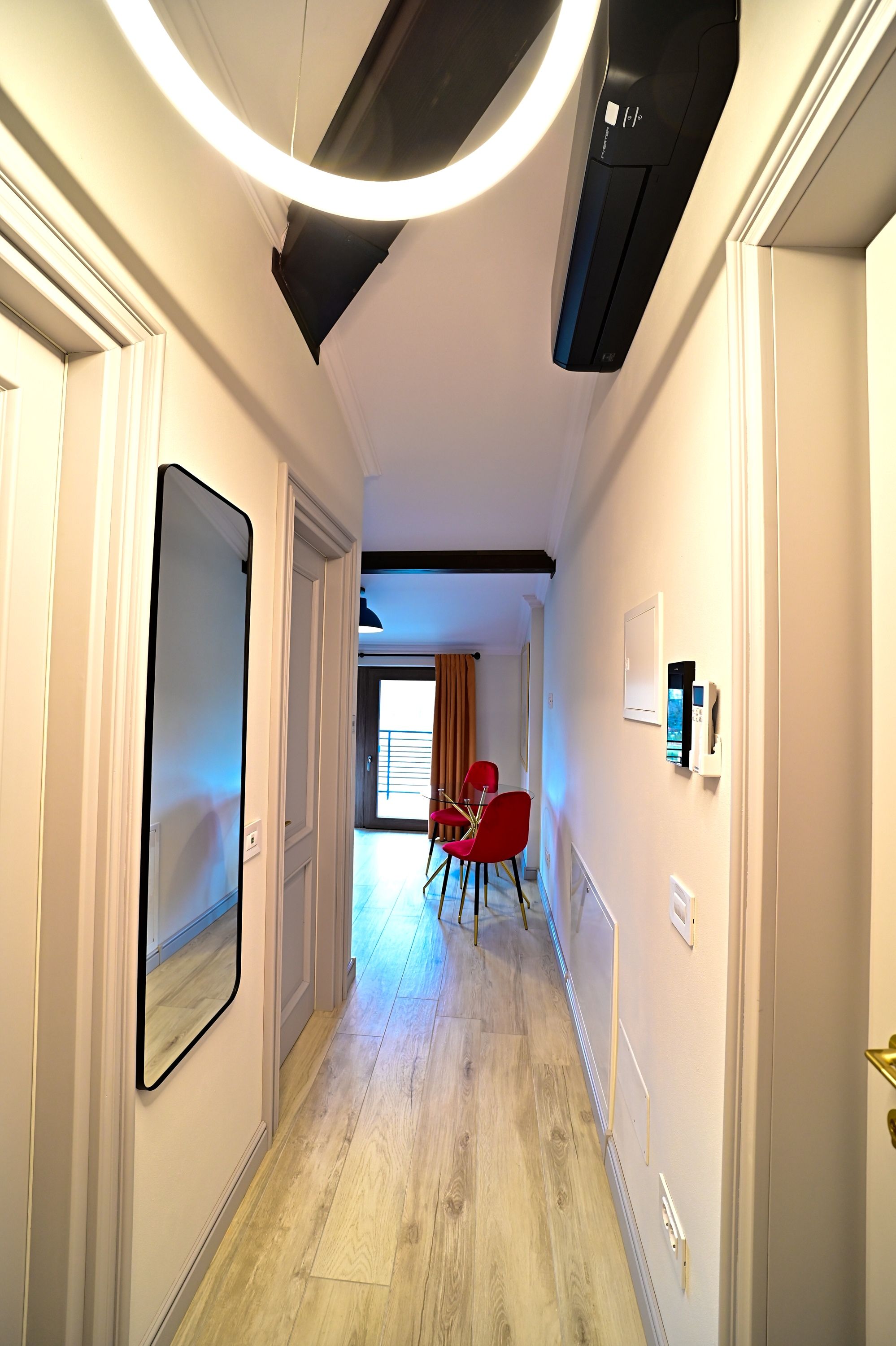Apartament nr.8