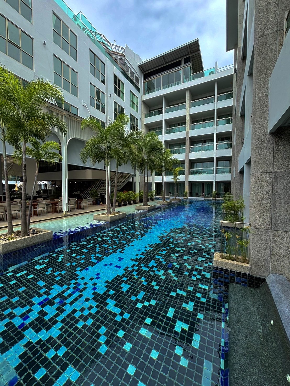 Deluxe Urban Pool Access