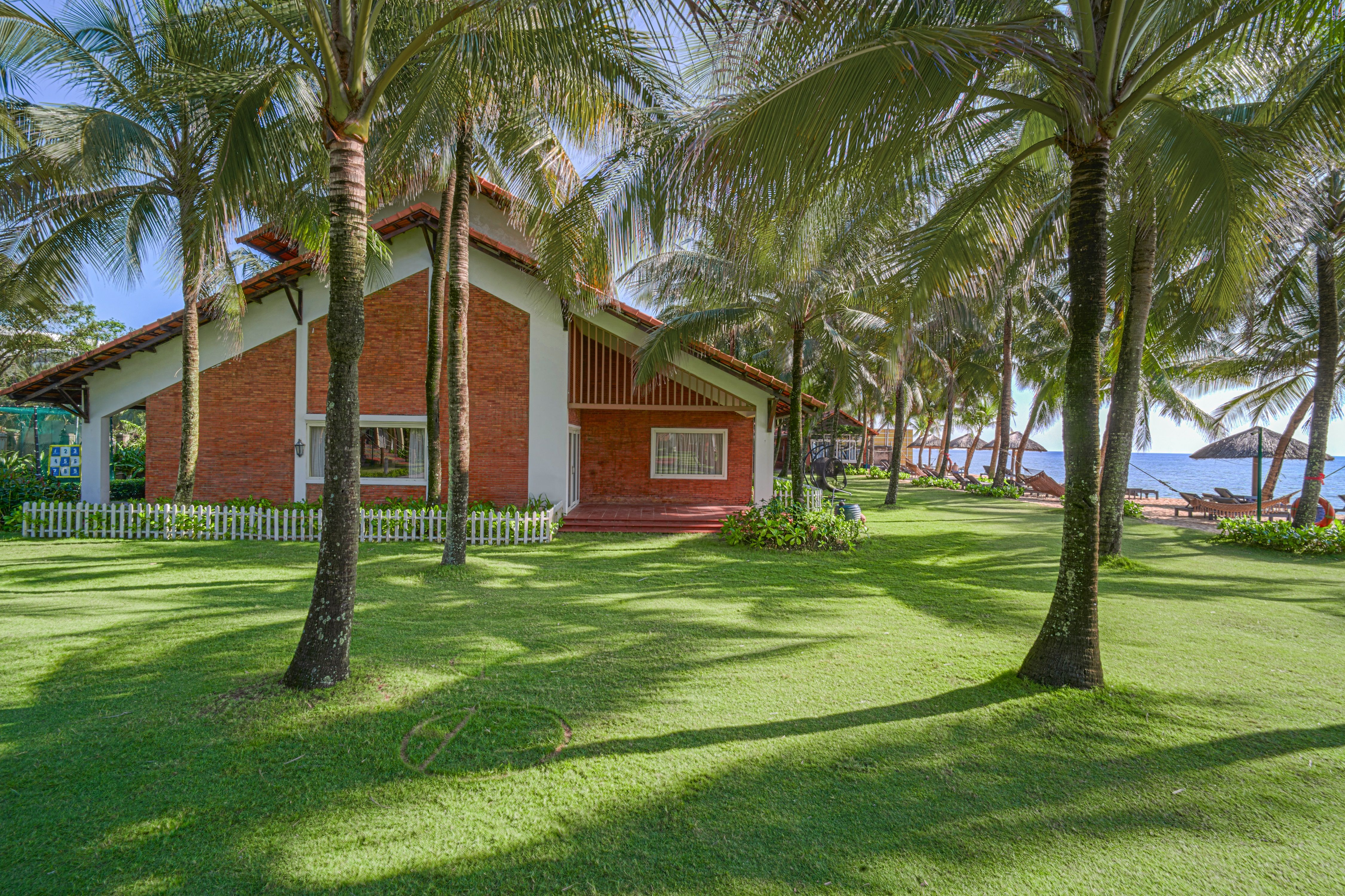 FAMIANA EXECUTIVE SUITE TERRACE