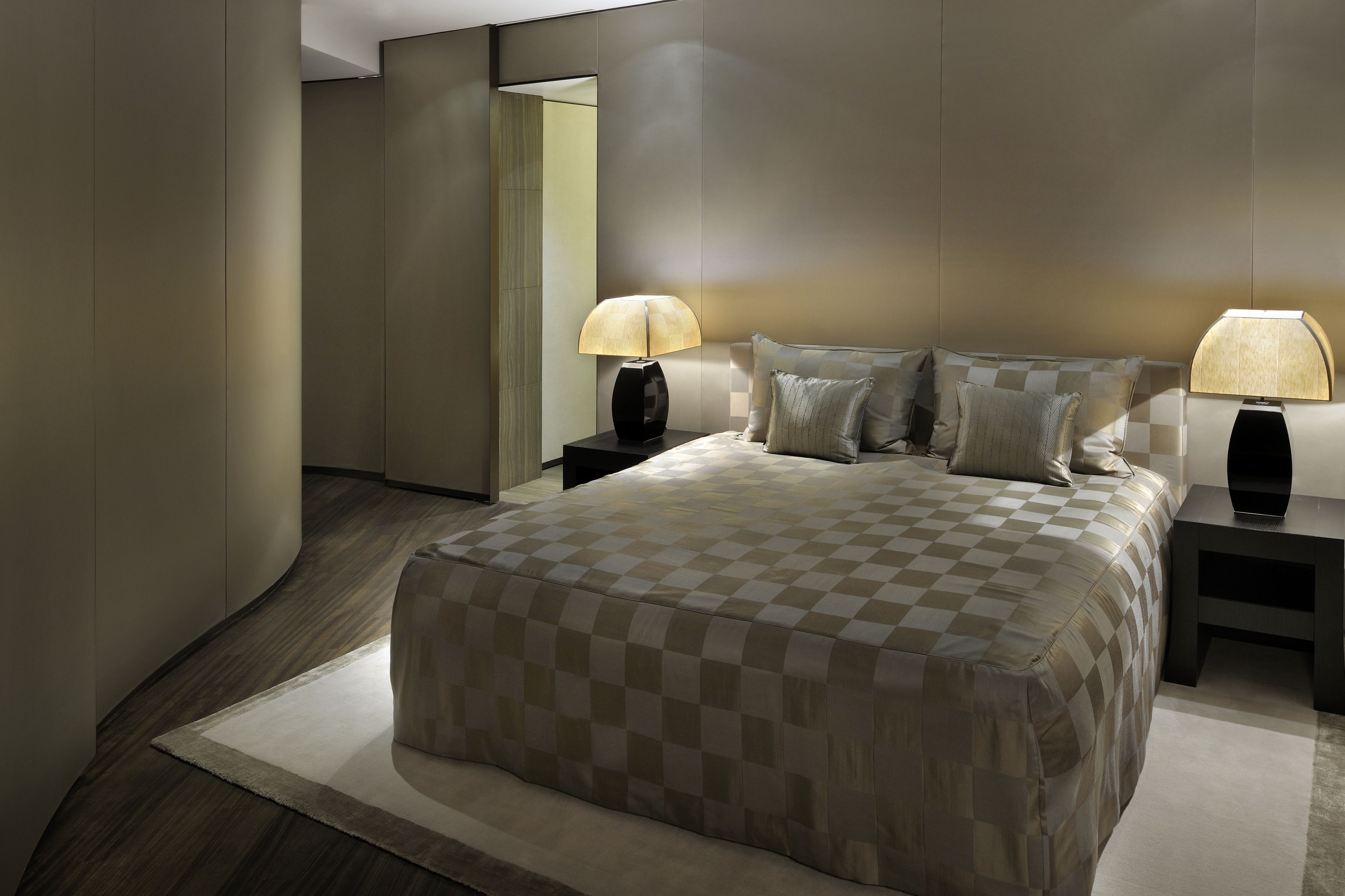 ARMANI DELUXE ROOM