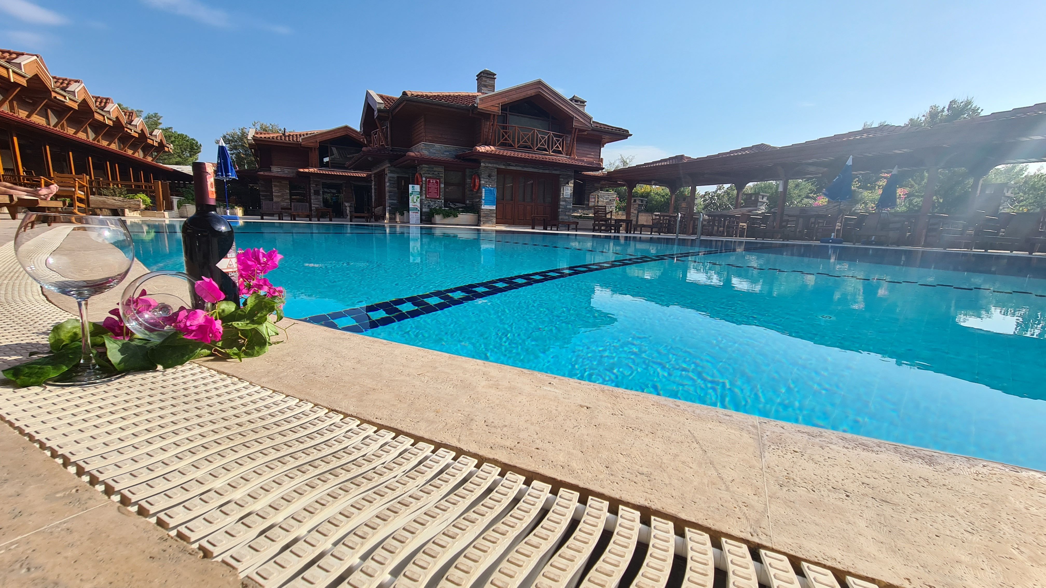 Piscina deschisă