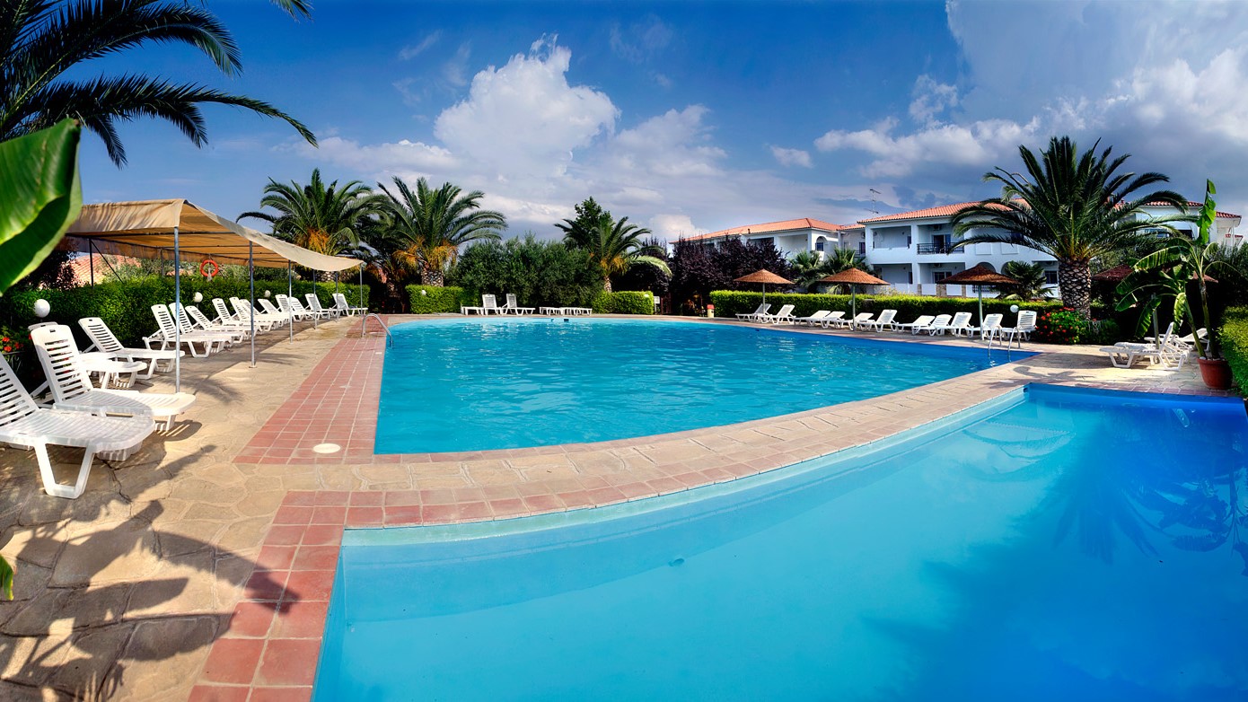 Piscina deschisă
