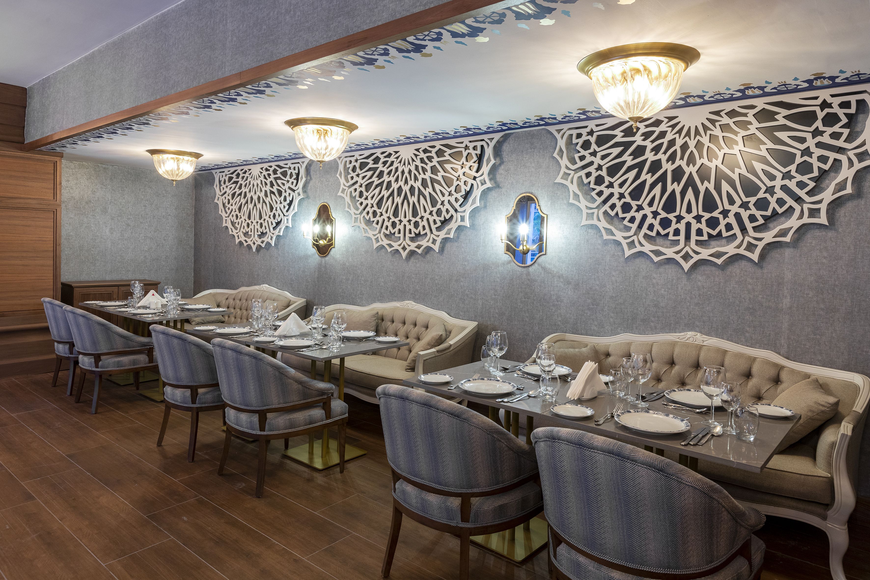 STEAK HOUSE