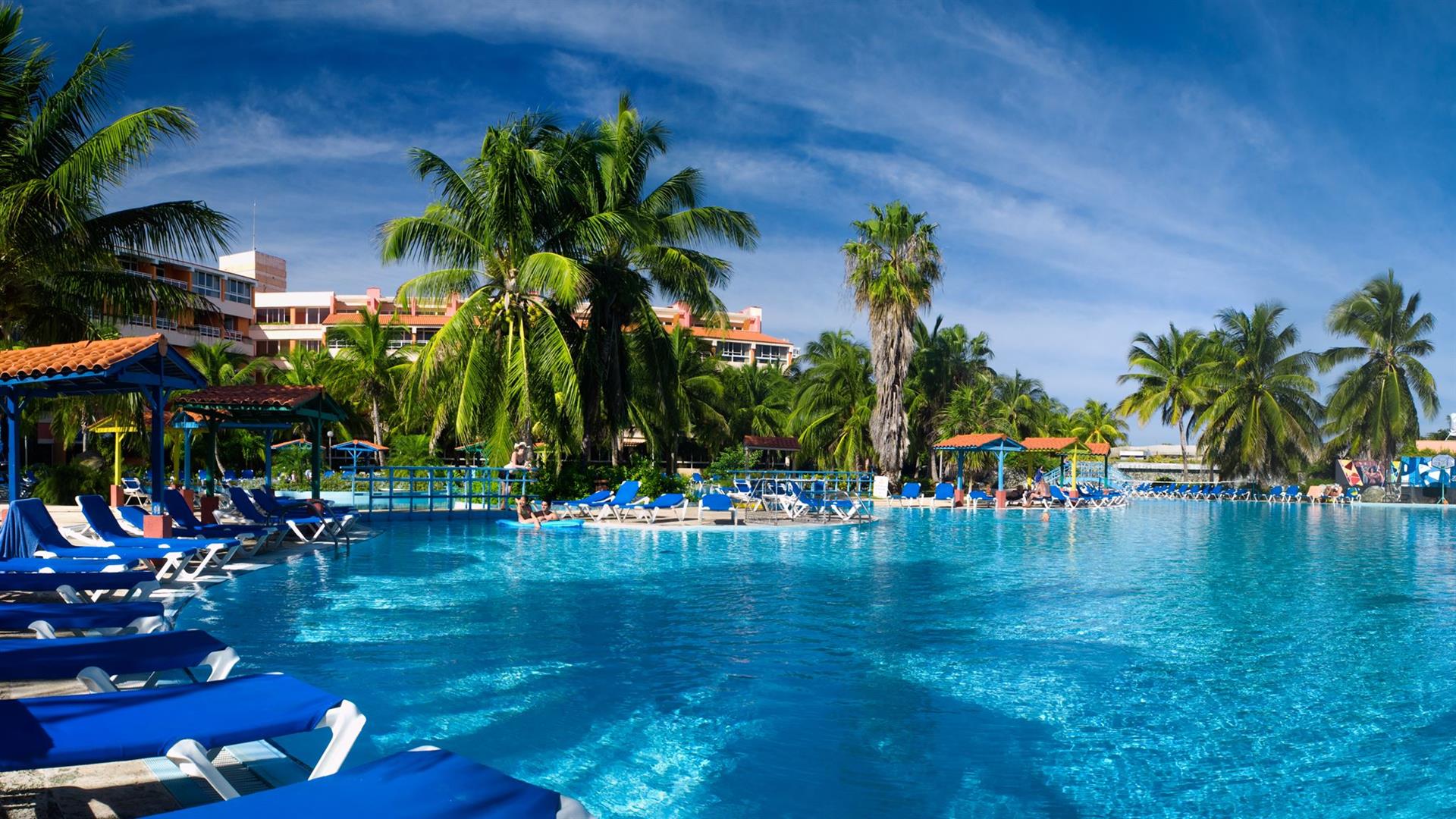 Piscina deschisă