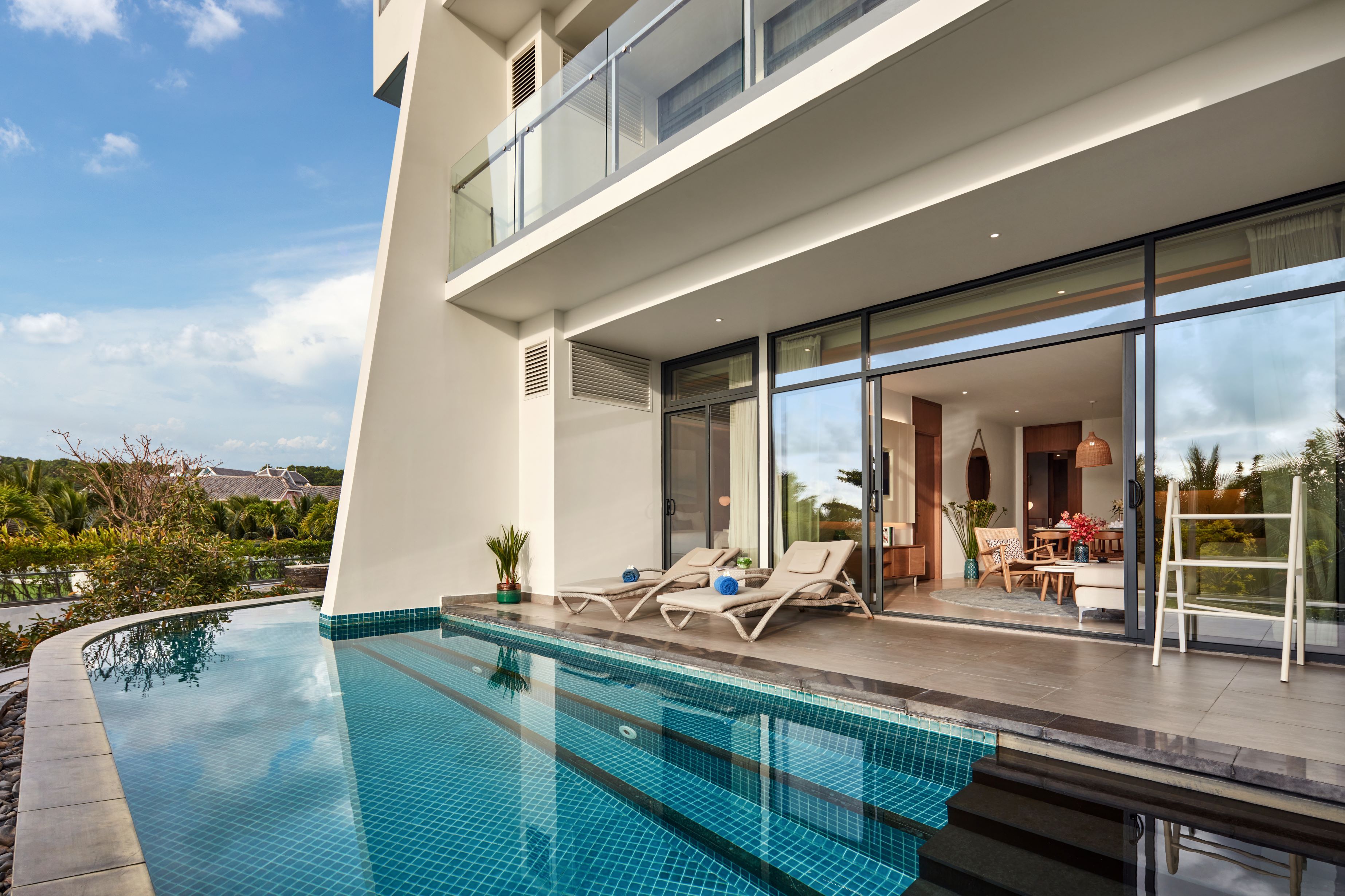APARTMENT 2 BEDROOMS WITH PRIVATE POOL