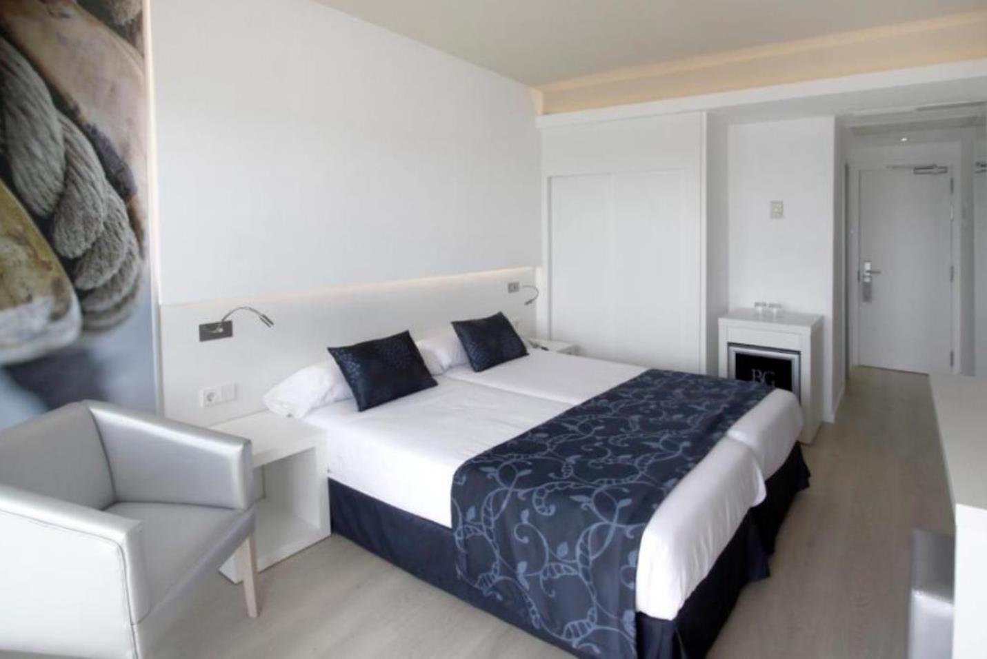 DOUBLE ROOM BALCONY OR TERRACE