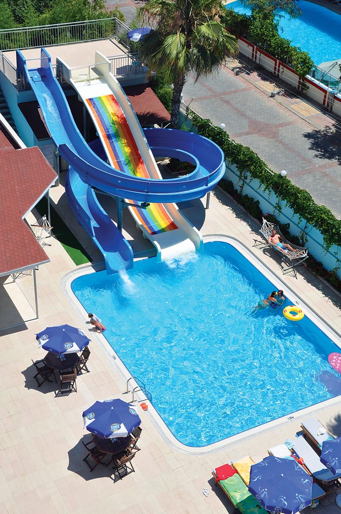 blue_daimond_hotel_beach_and_pool_04.jpg