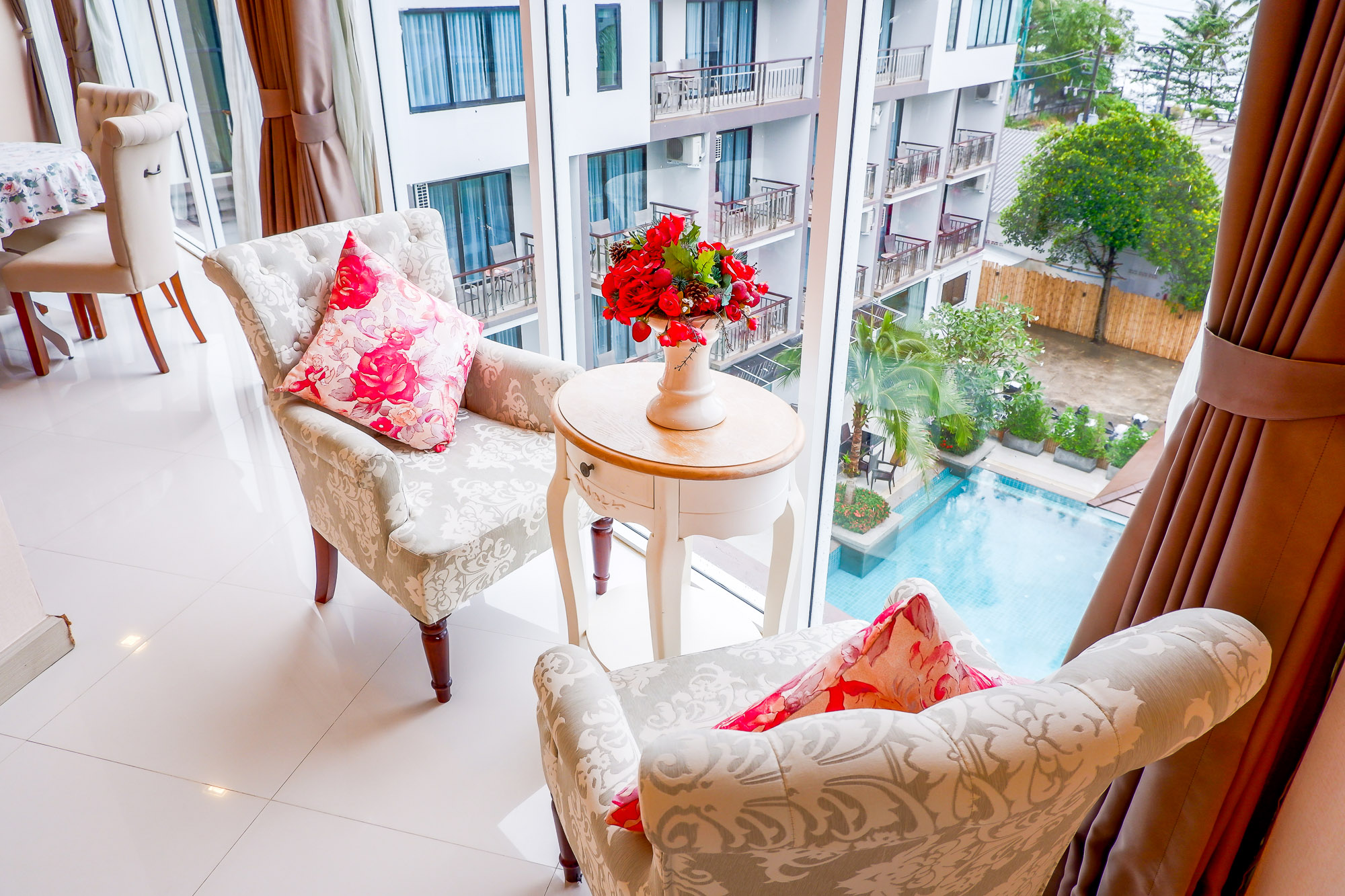Executive Suite 