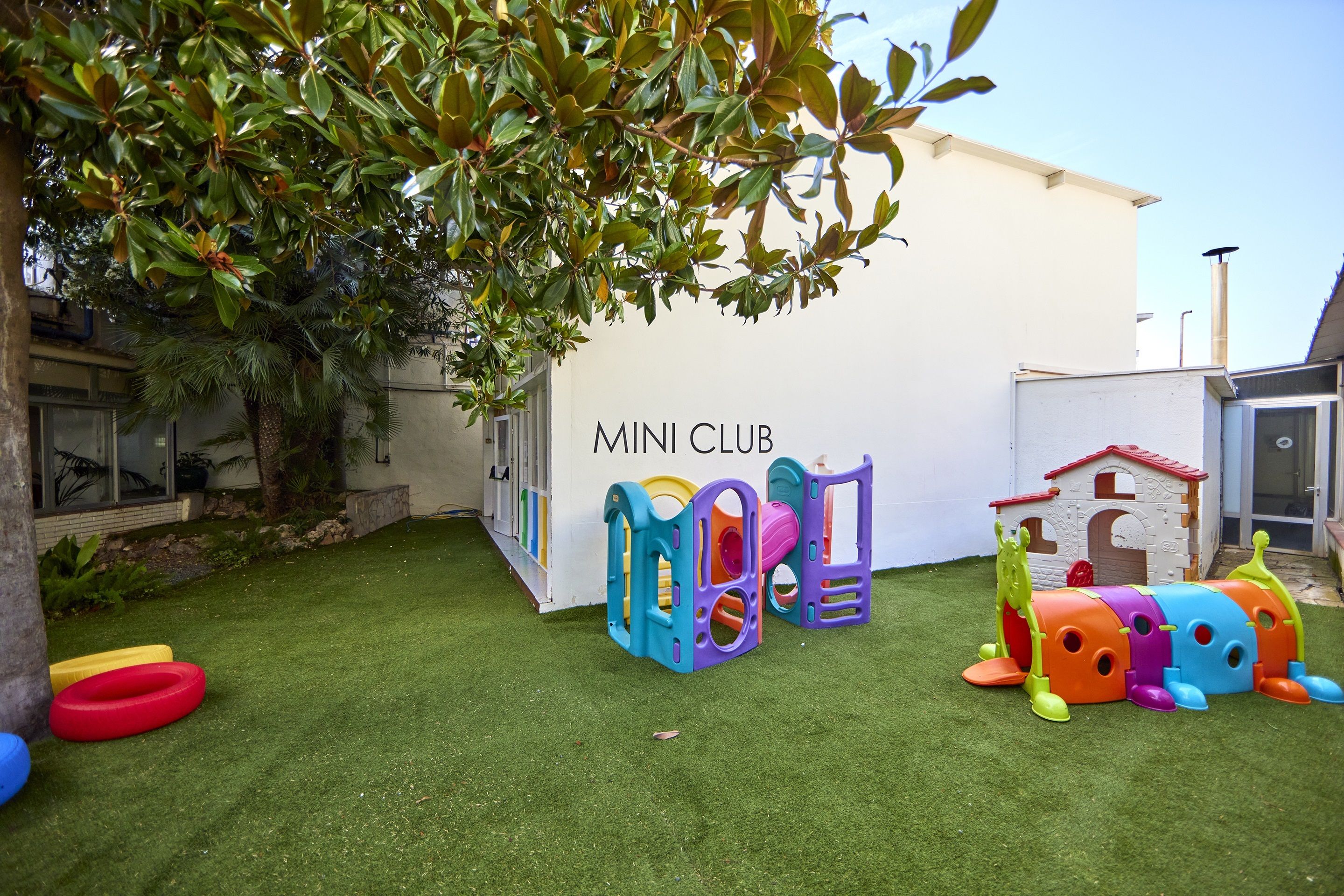 Mini club