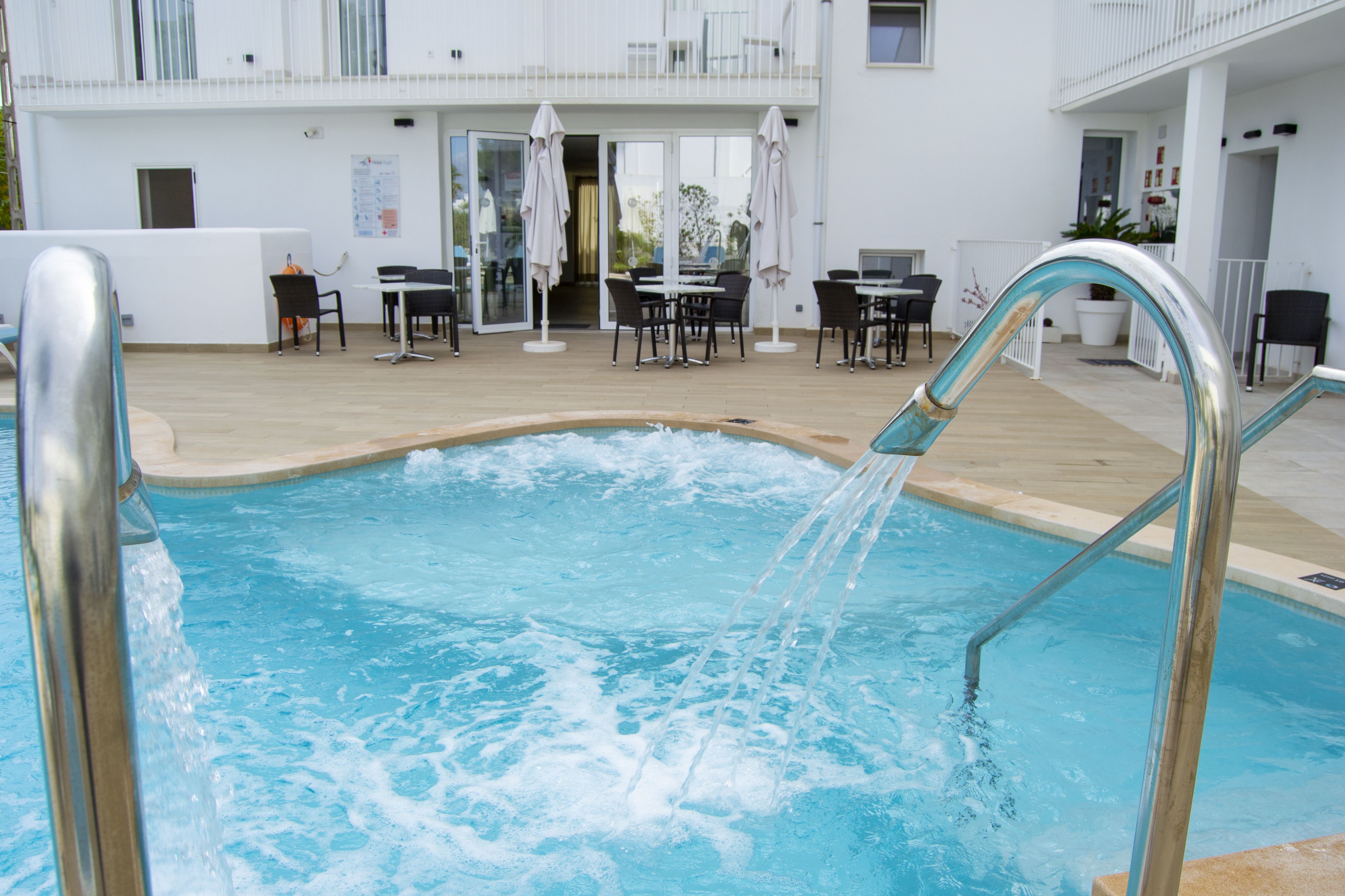 Piscina deschisă