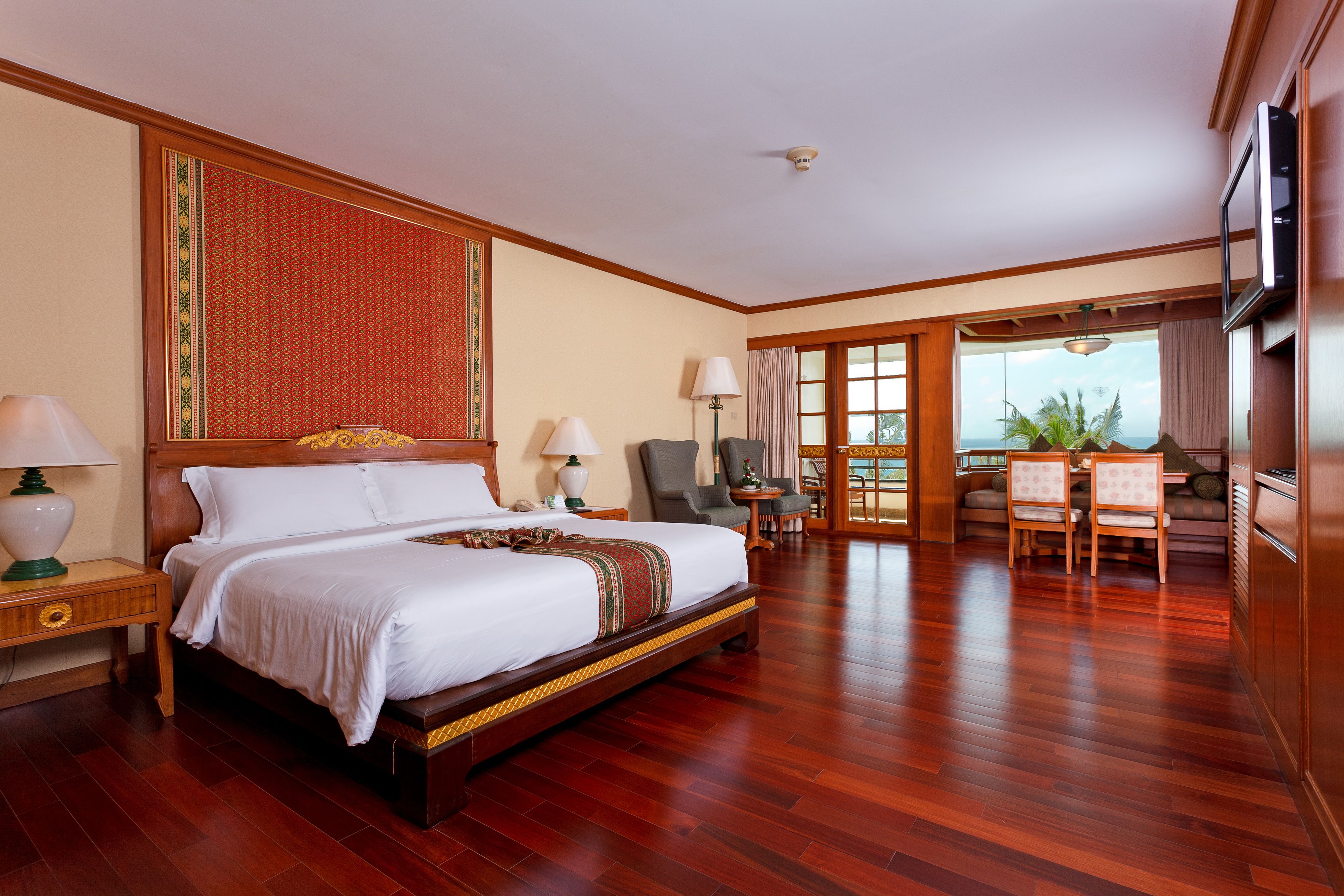 Diamond Suite 