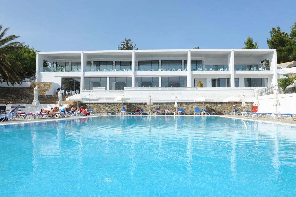 Piscina deschisă