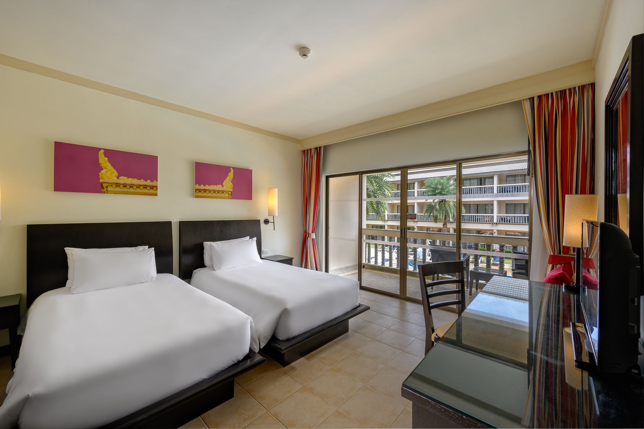 2 B/ROOM FAMILY SUITE