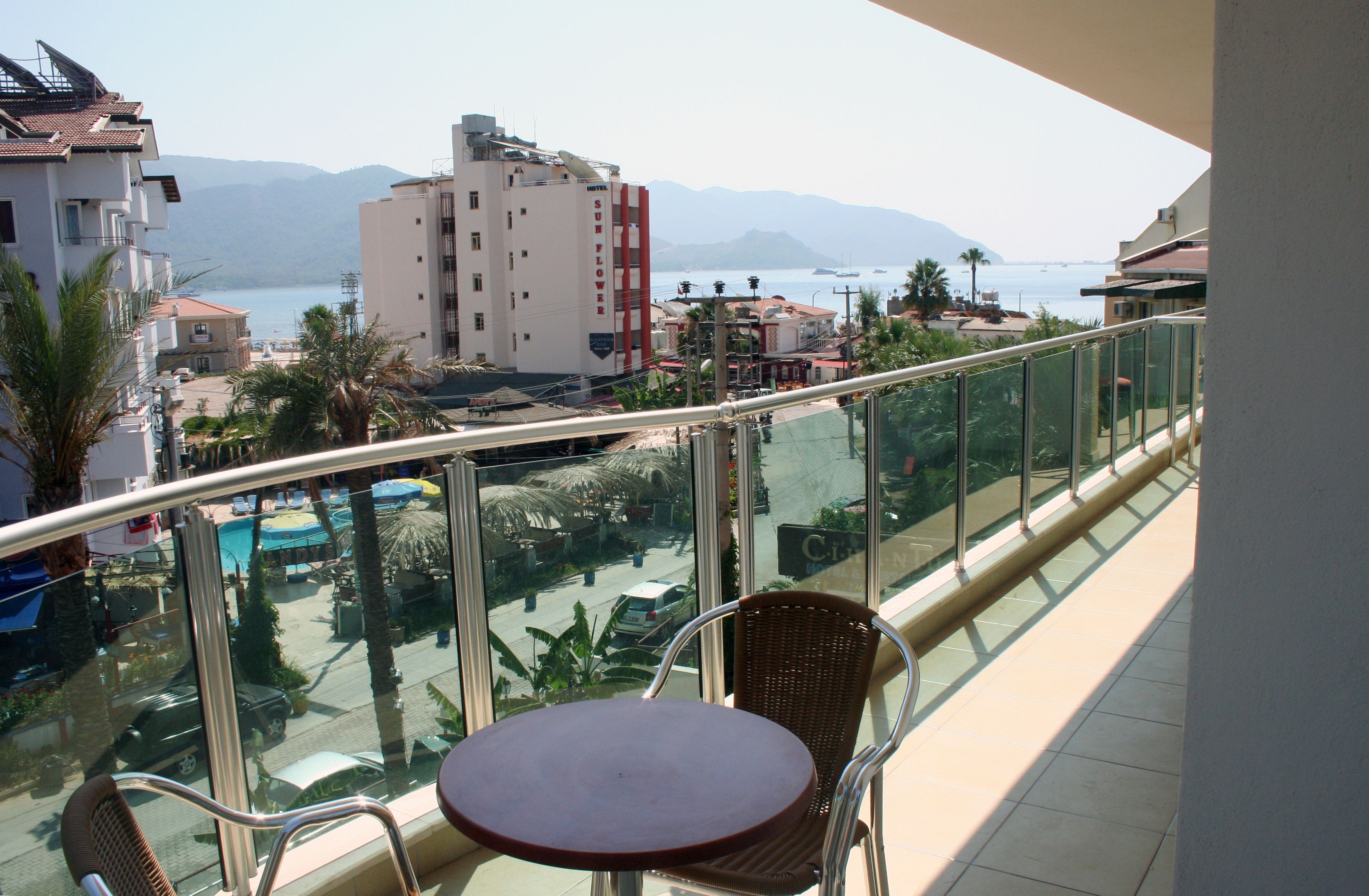 STANDARD ROOM WITH BALCONY 