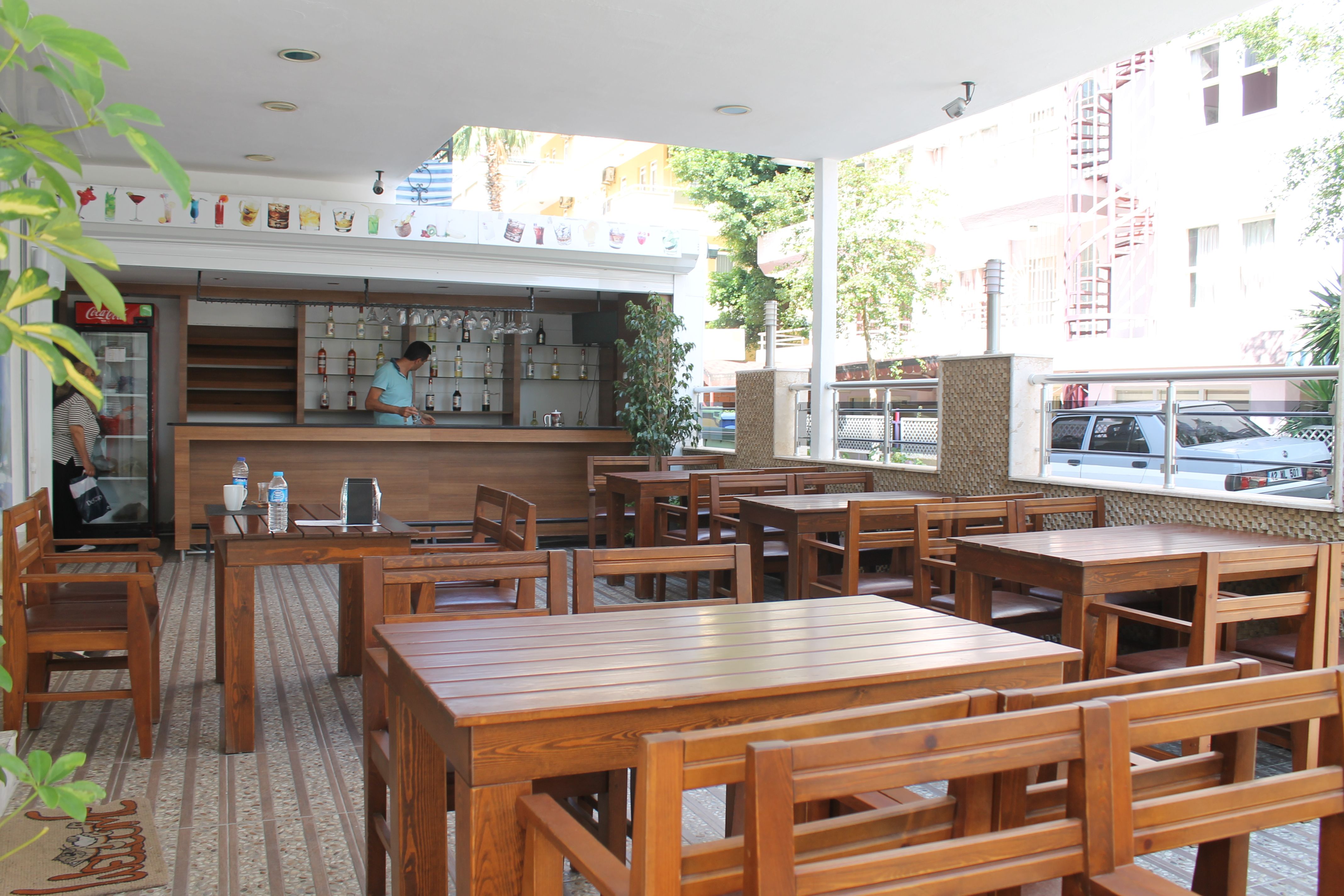 NORTH BAR