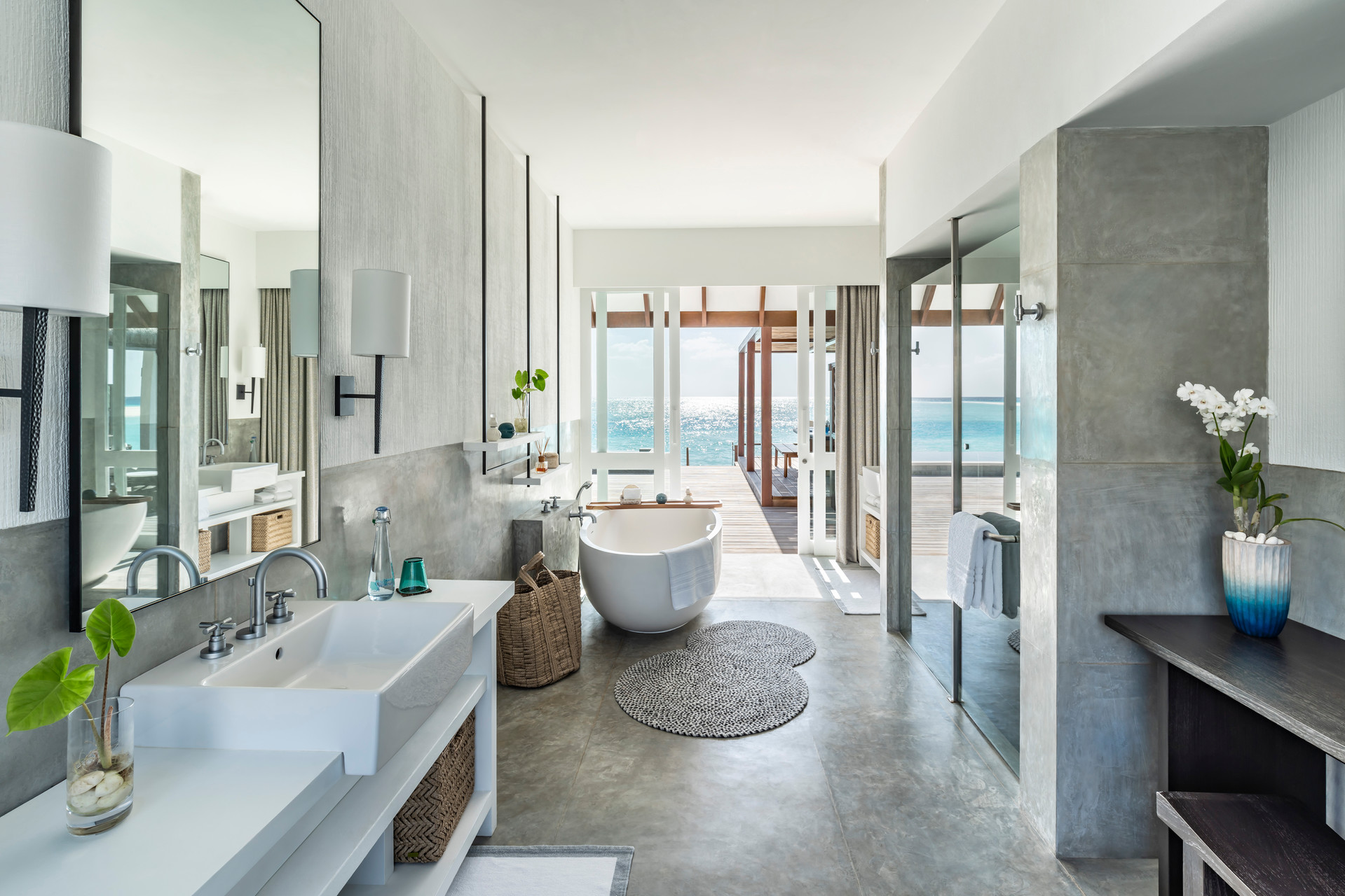 TWO-BEDROOM WATER SUITE