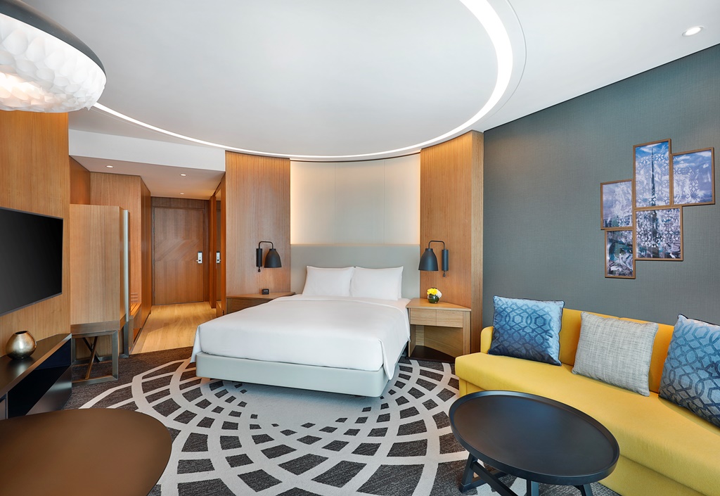 King Guest Room 