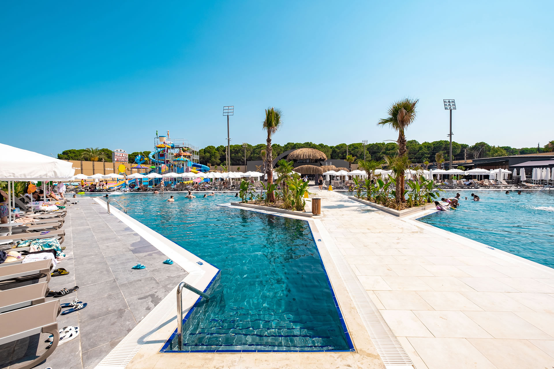 Piscina deschisă