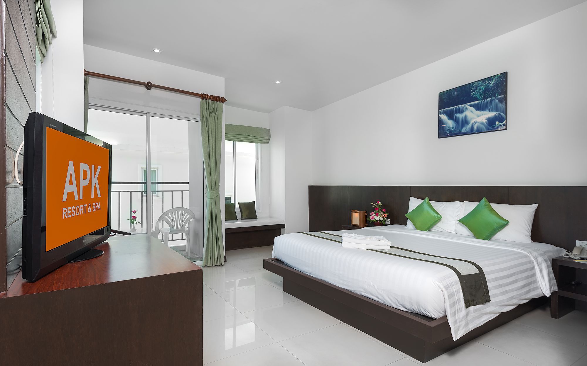 DELUXE ROOM 