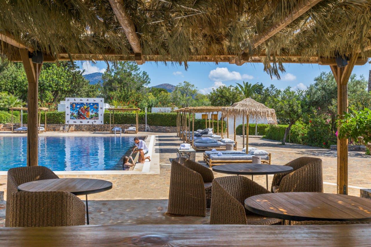 IBISCUS Pool Bar