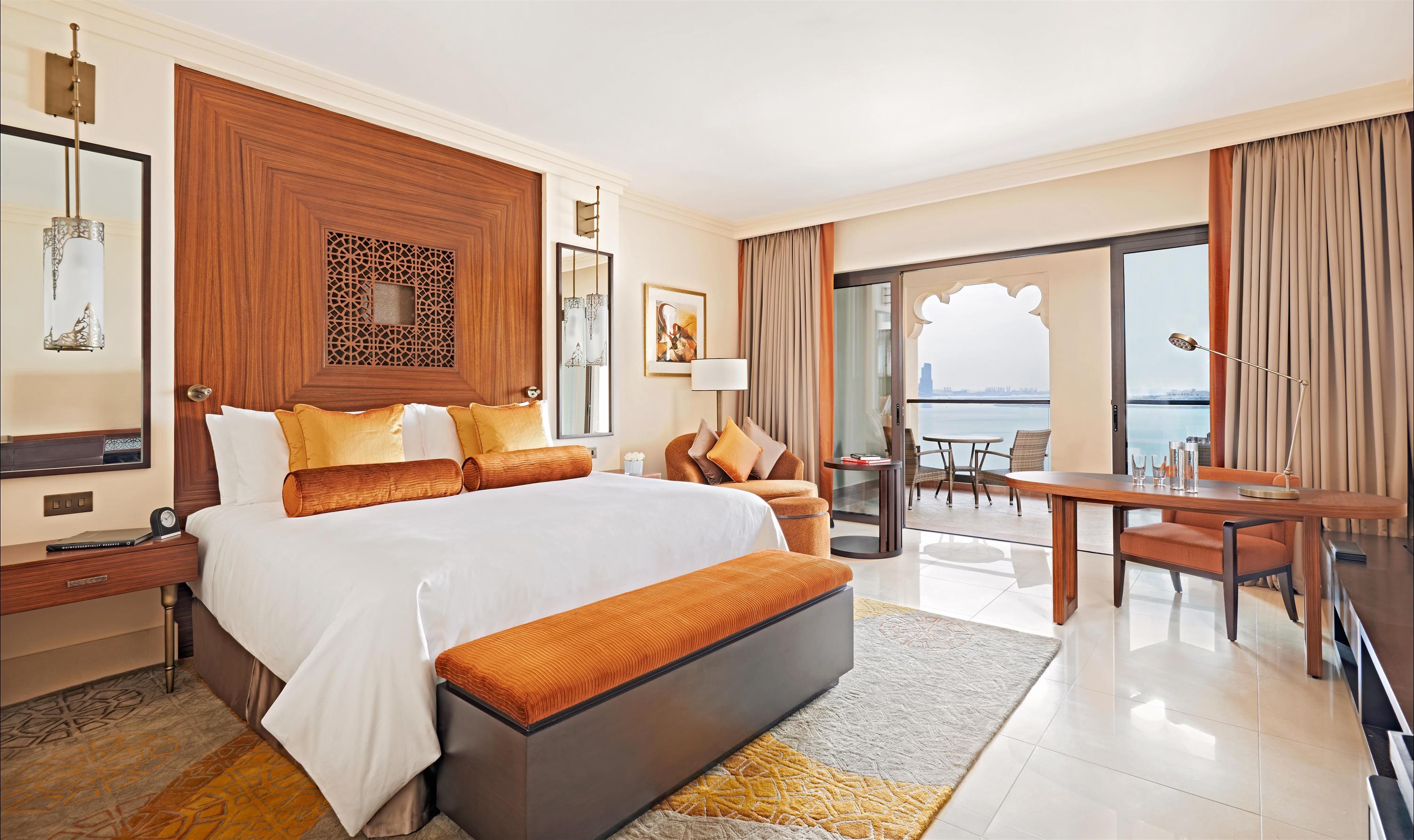 Grand Family Heritage Room City View 