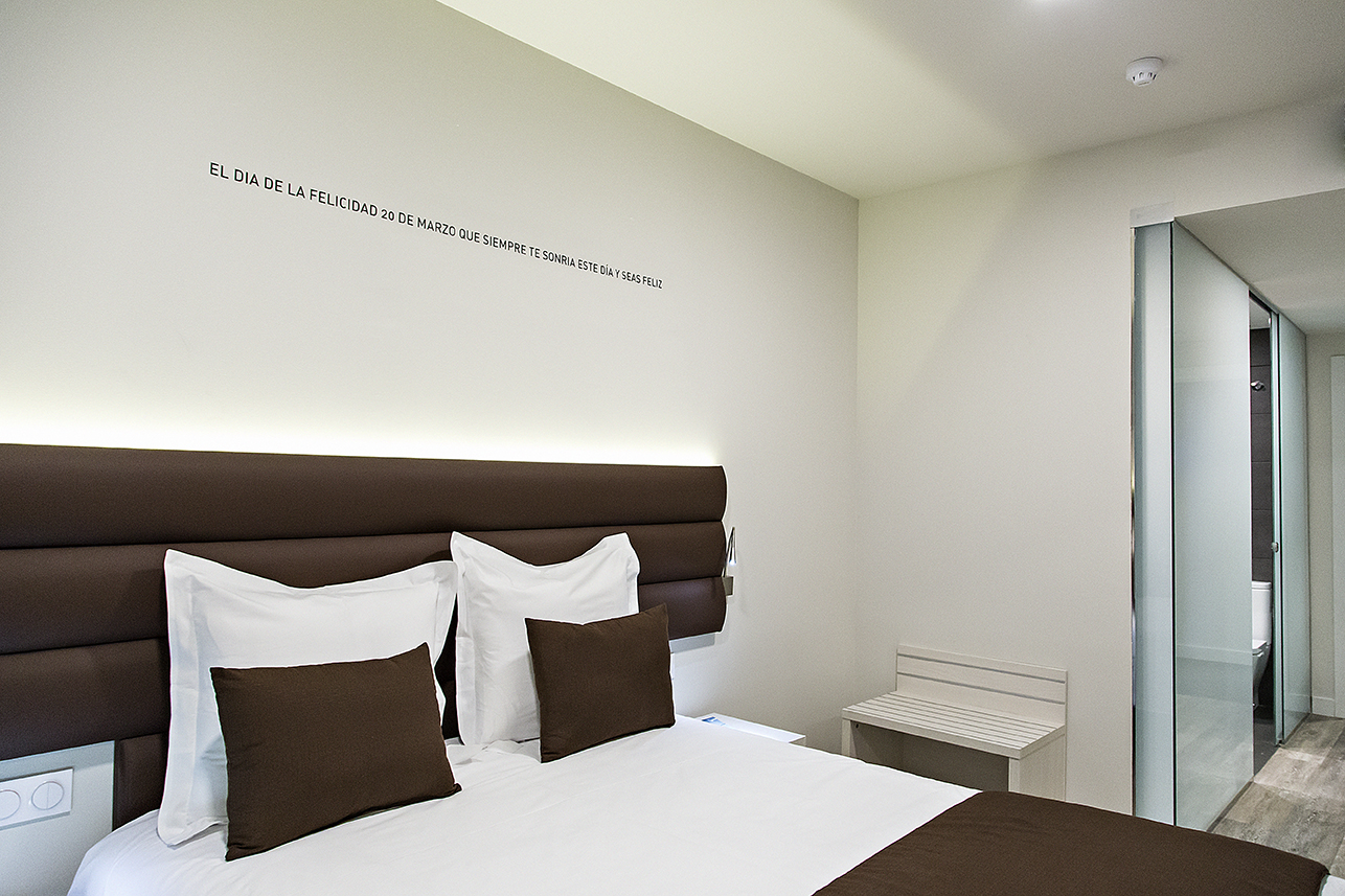 Room CLUB