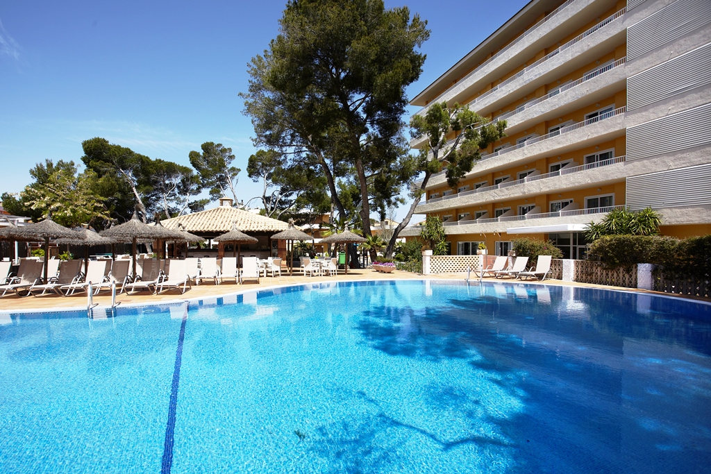 Piscina deschisă
