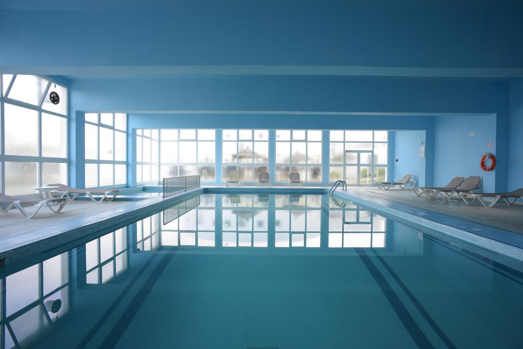 Piscină interioară