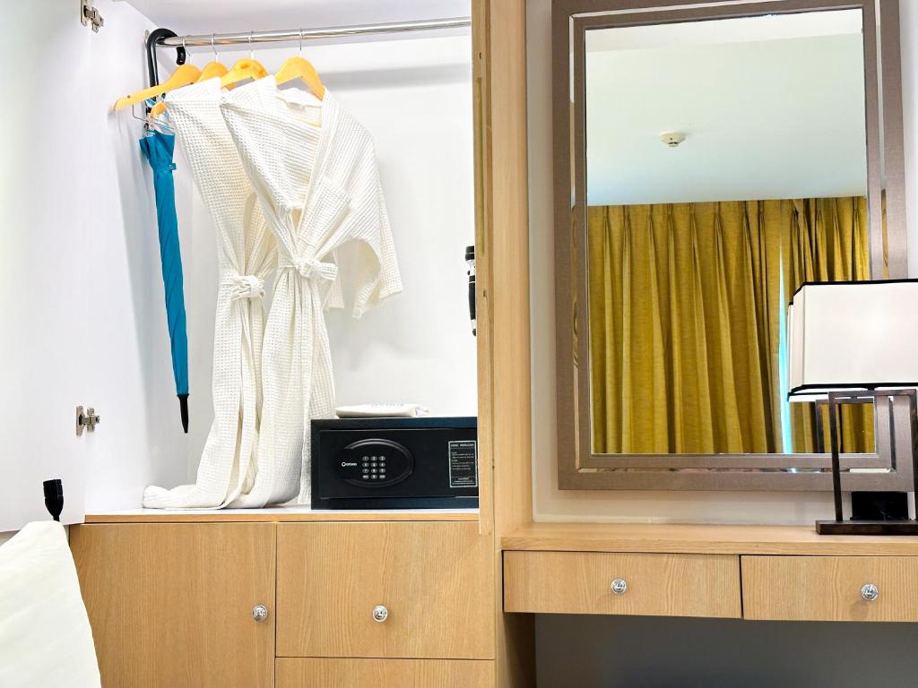 One Bedroom Suite