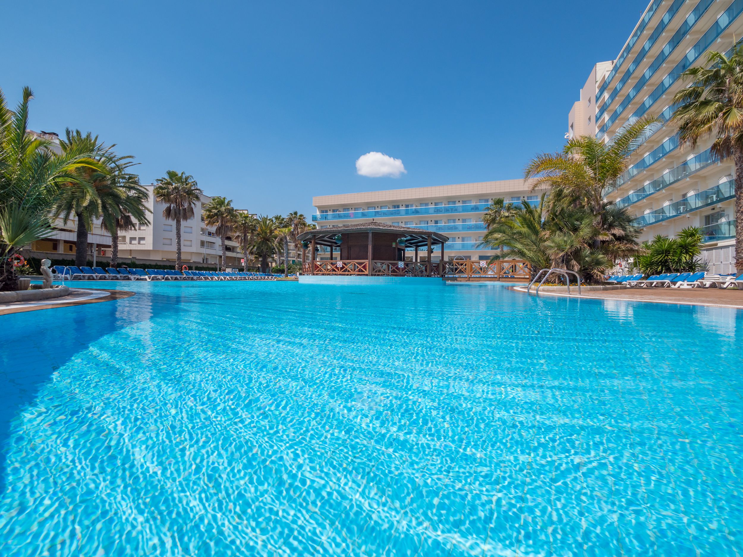 Piscina deschisă