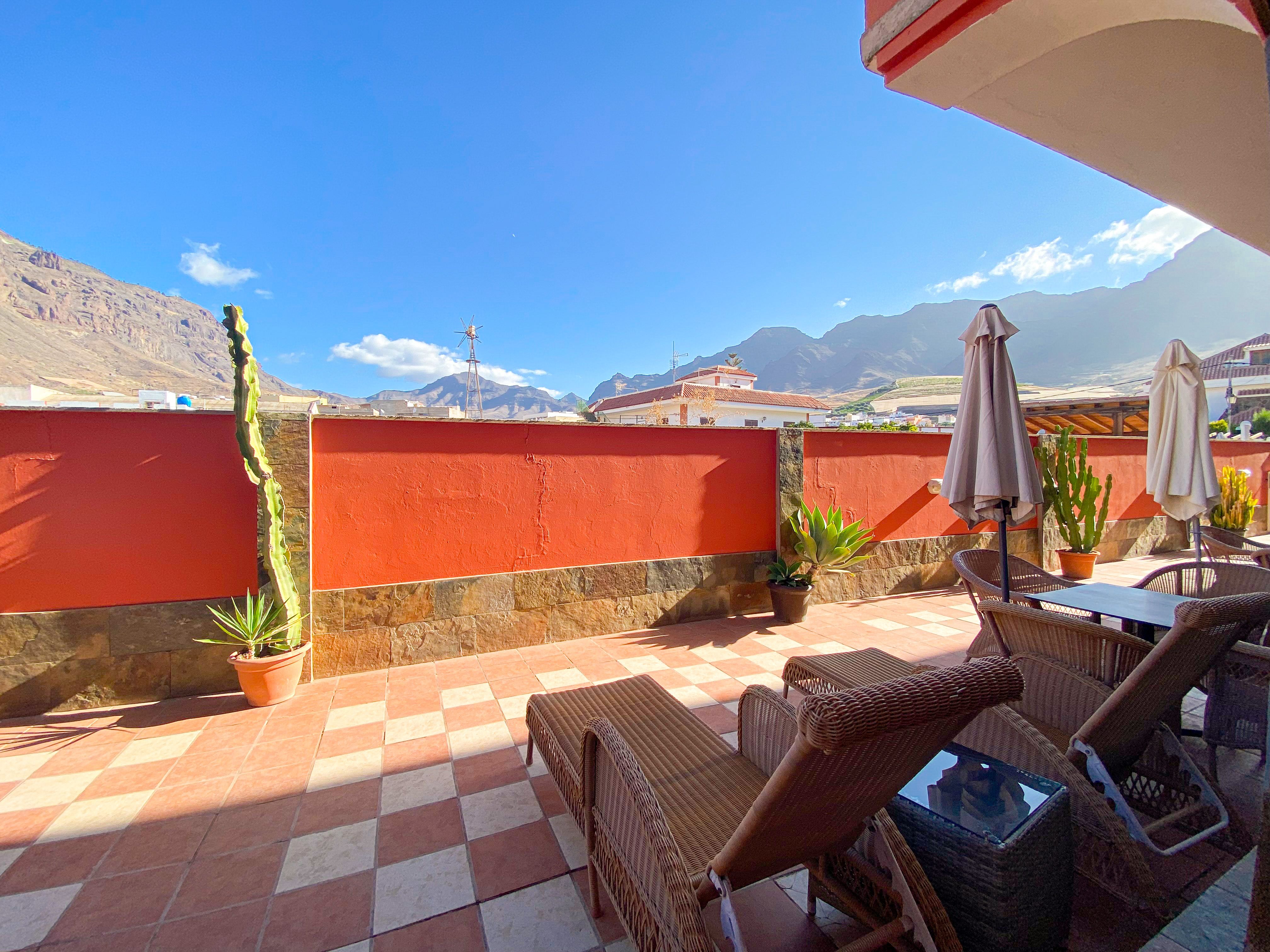 ONE BEDROOM SUITE WITH BALCONY OR TERRACE